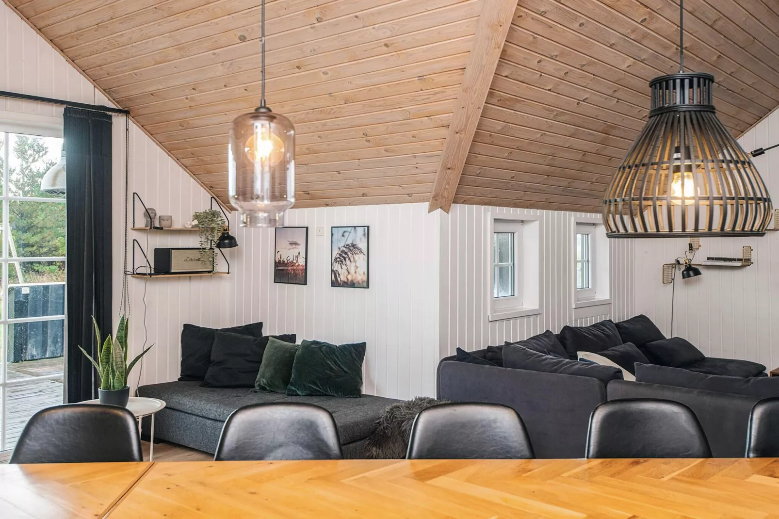 Luxury Retreat with Pool - By Traum Ferienwohnungen-Indoor