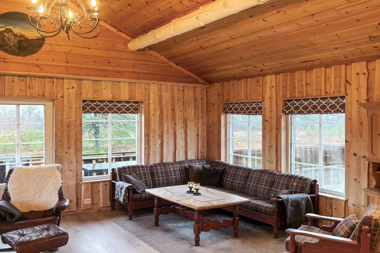 76409 TROLLHYTTA-Indoor