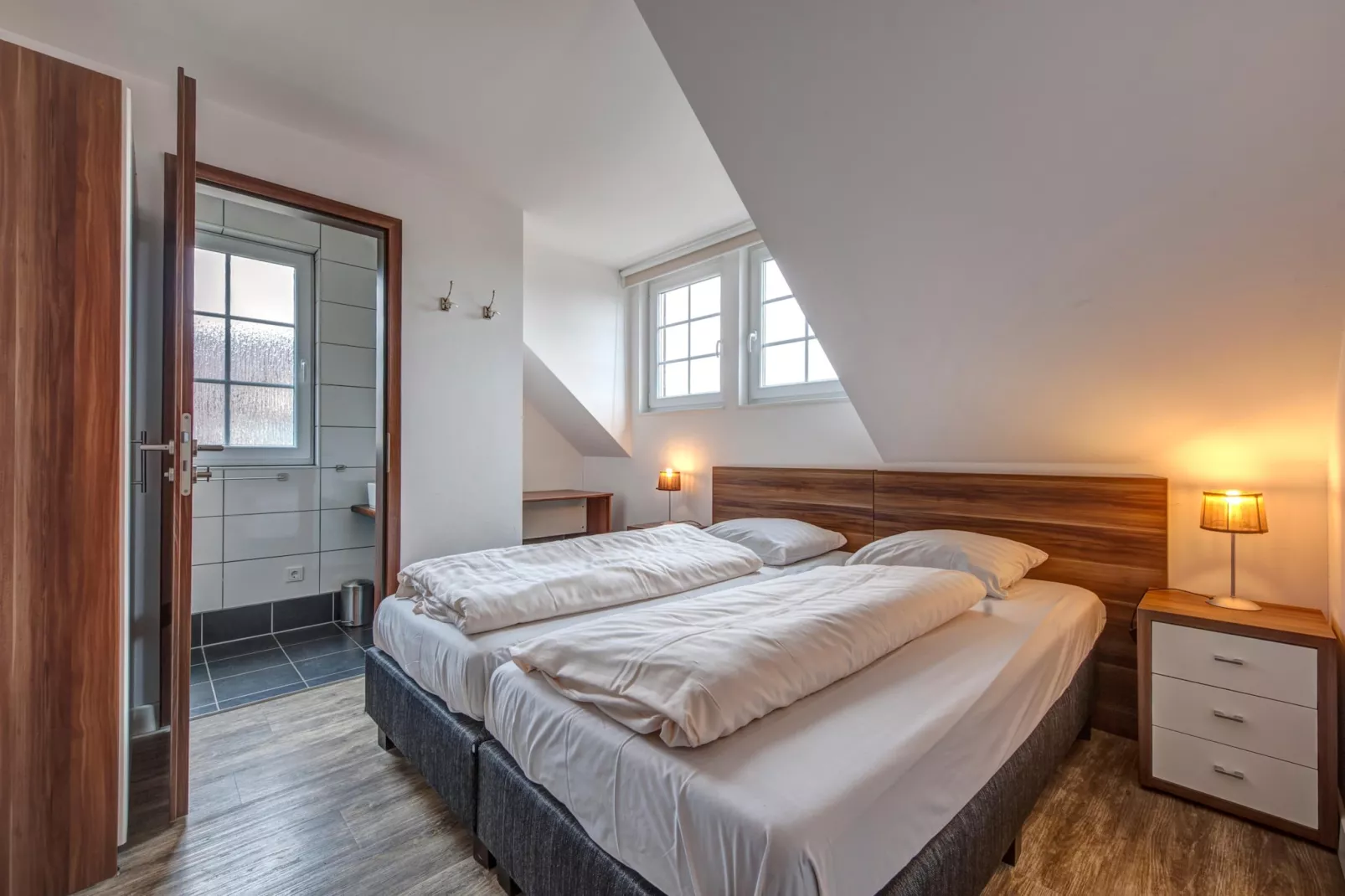 Eifelpark Kronenburger See 8-Schlafzimmer