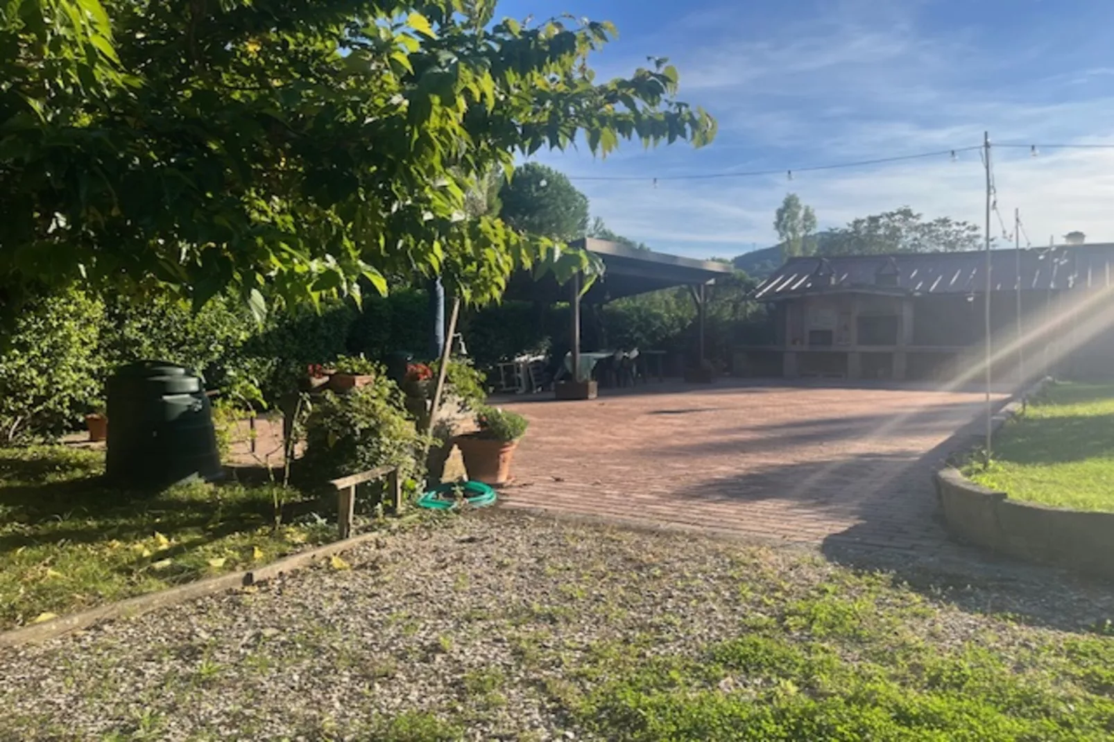 Appartamento Casale dei Girasoli-Garten Sommer