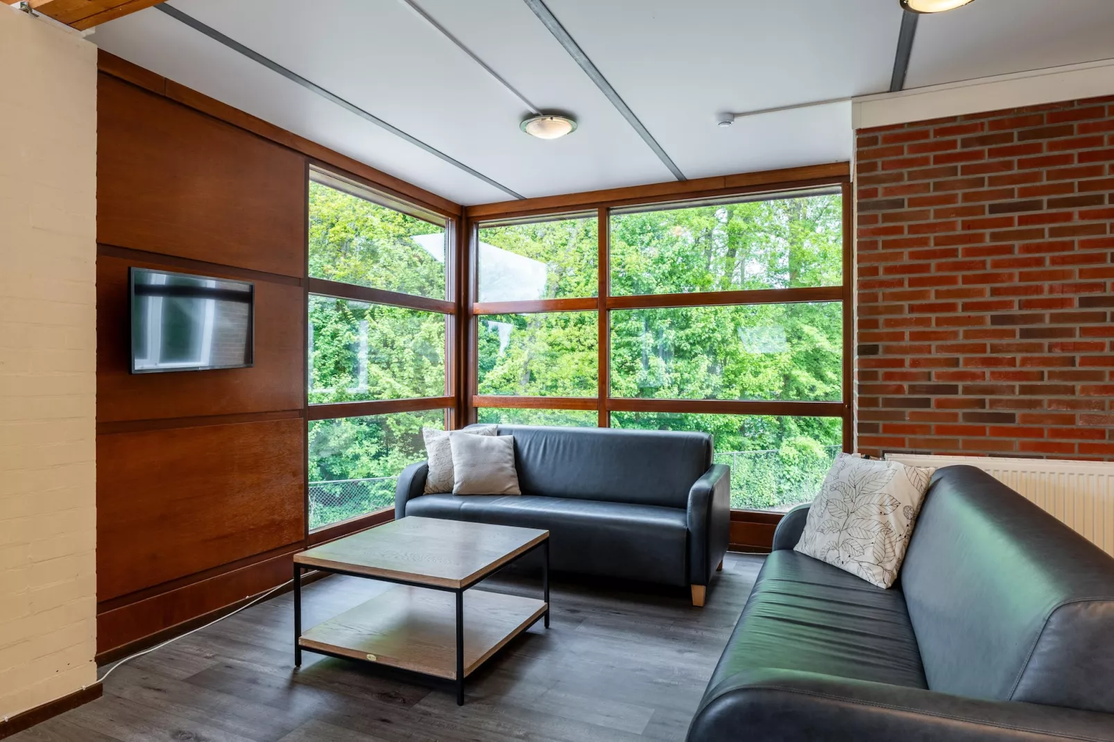 Hunzepark 10-Living room