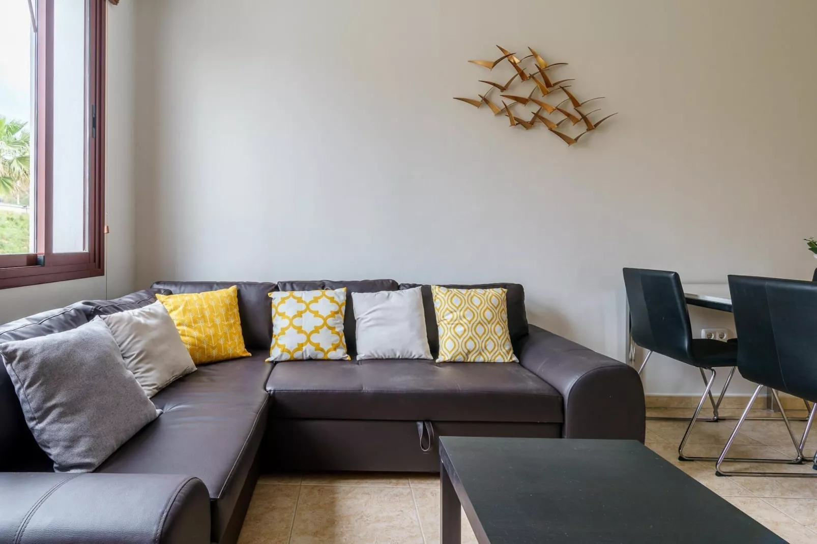 La Cala Boulevard Apartment 2 - CT 143-Wohnzimmer