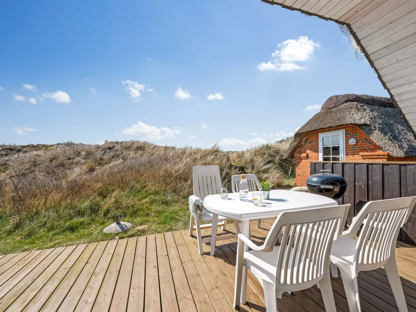 "Slava" - 250m from the sea-Outside