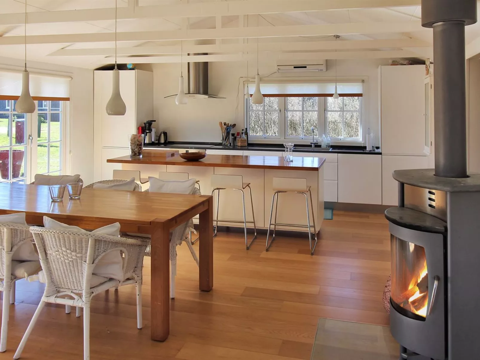 "Ava" - 1km from the sea-Drinnen