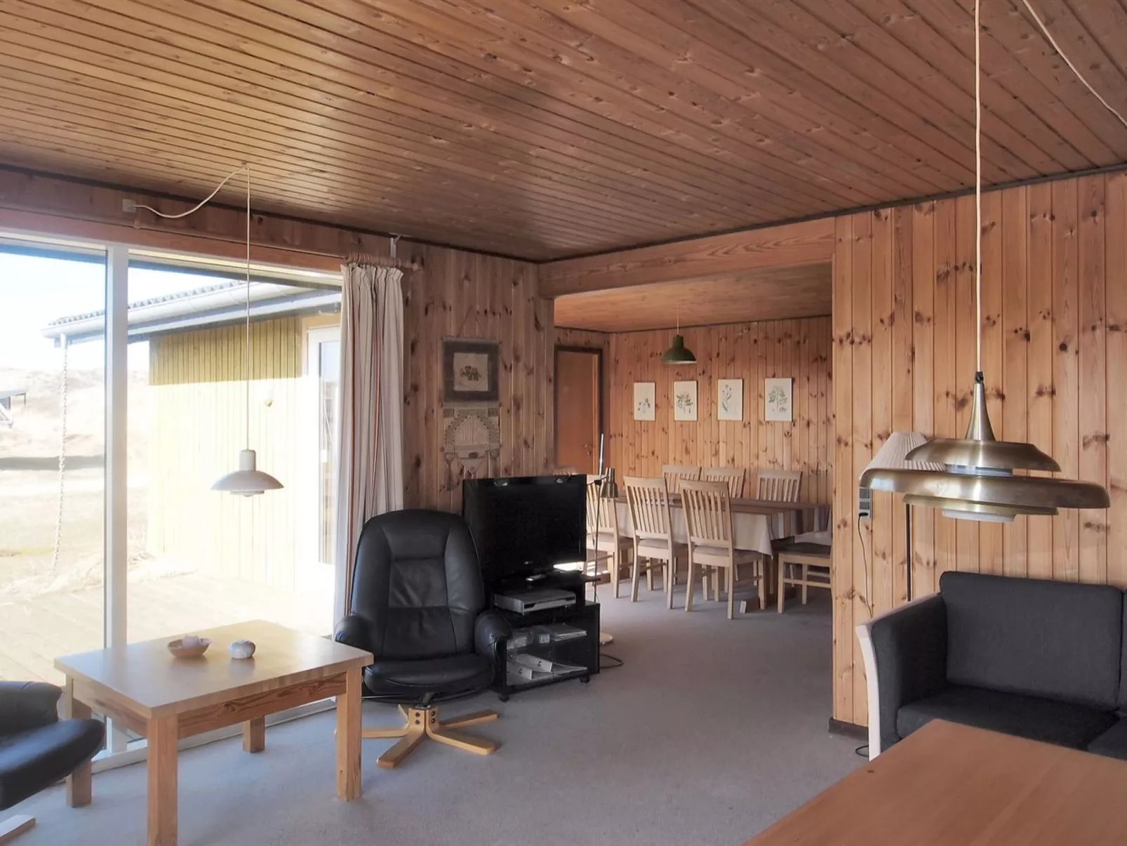 "Alka" -  from the sea-Drinnen