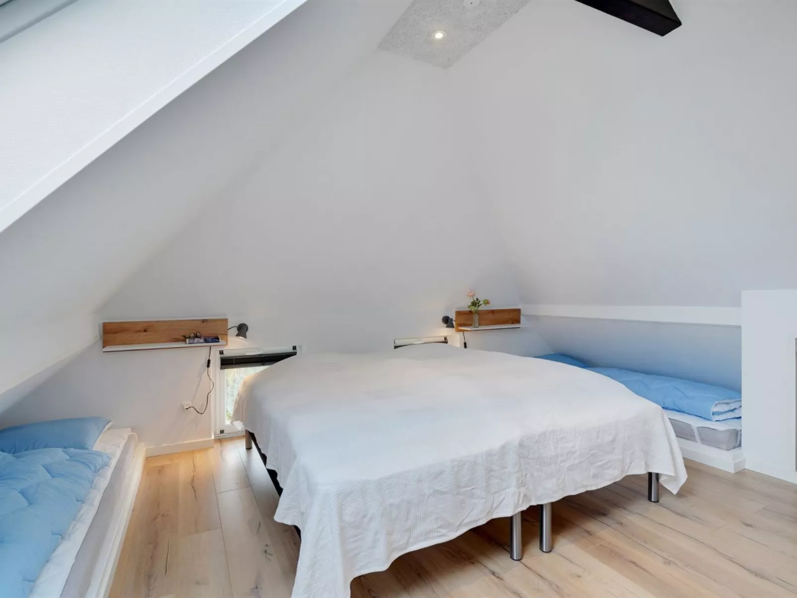 "Ailke" - 2km to the fjord-Inside