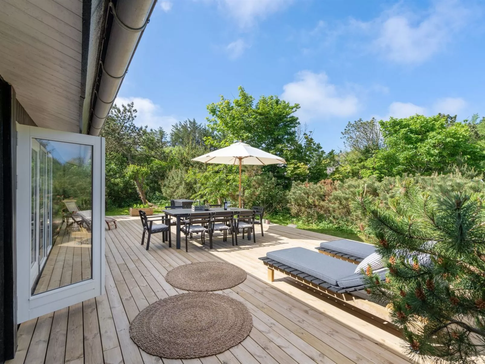 "Skogh" - 600m from the sea-Outside