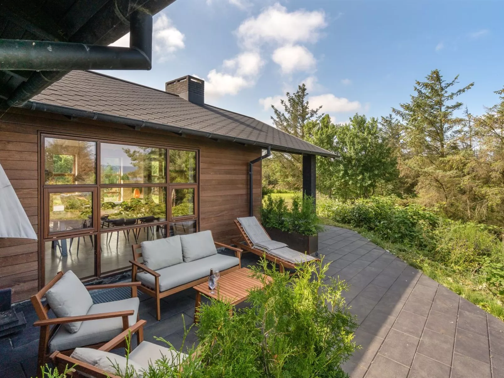 "Andri" - 600m to the fjord-Outside