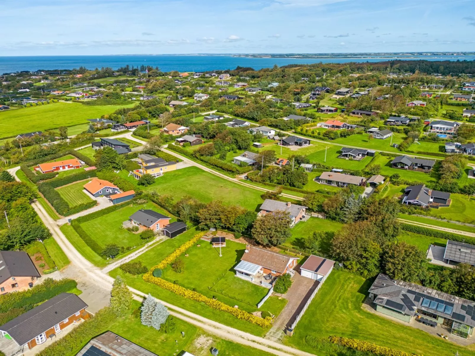 "Tuki" - 700m to the fjord-Outside