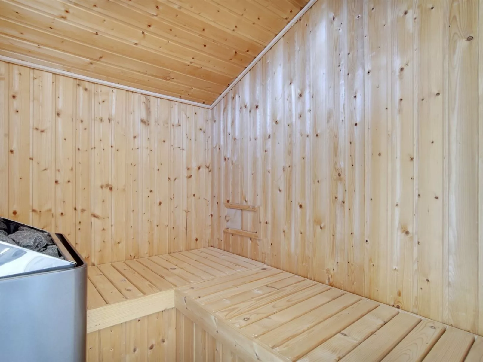 "Konsta" - 200m from the sea-Inside