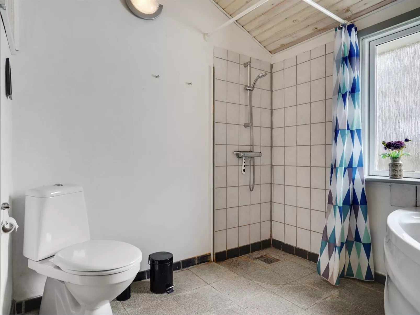 "Aiden" - 300m from the sea-Inside