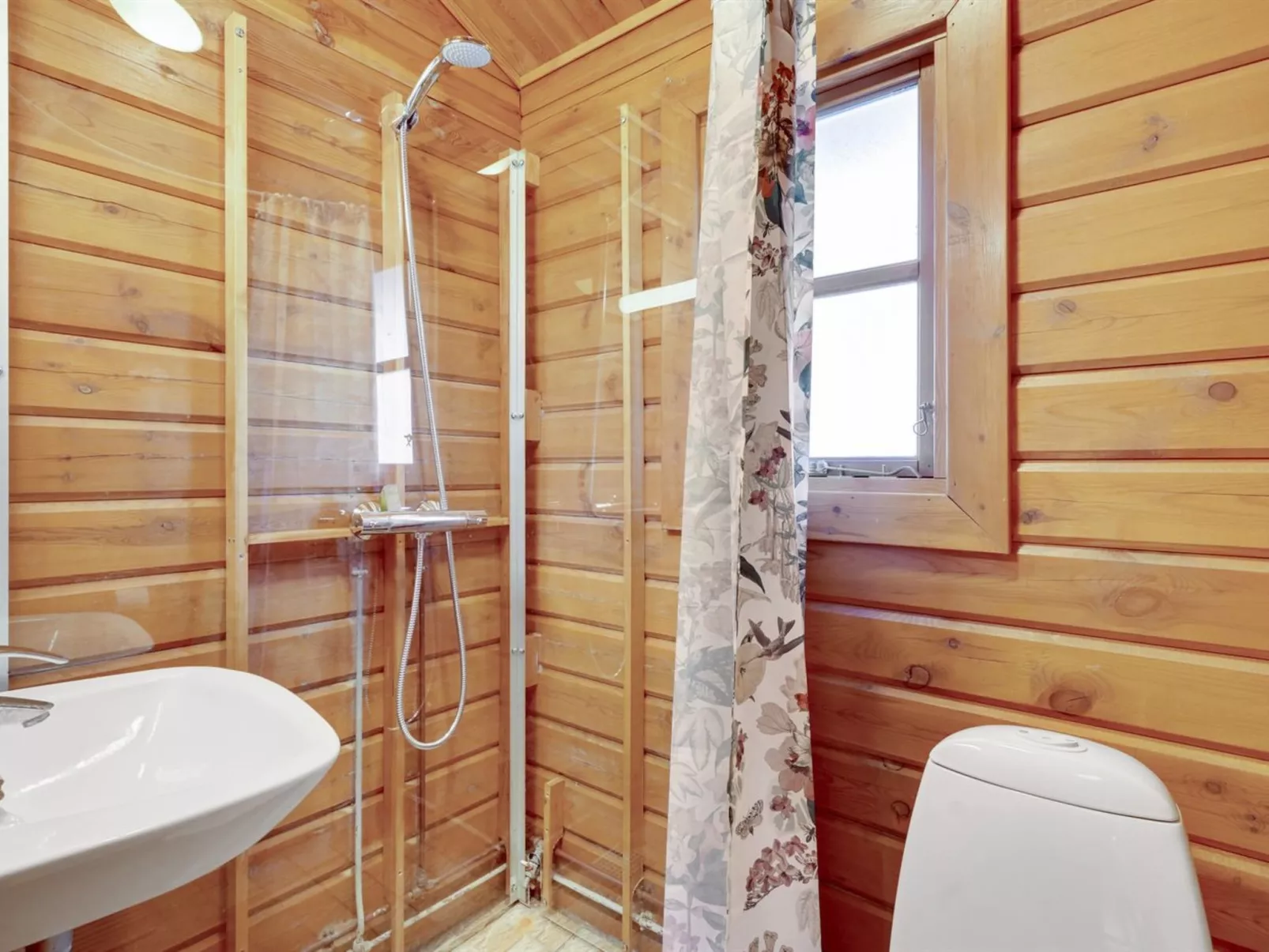 "Freyja" - 800m from the sea-Dedans