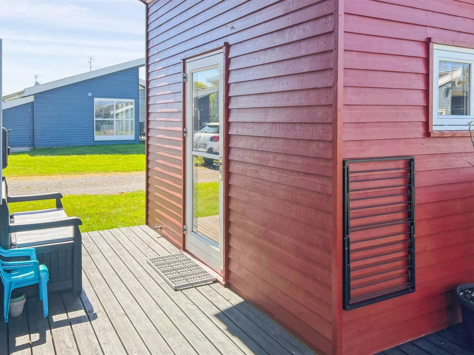 "Carlie" - 2.8km from the sea-Outside