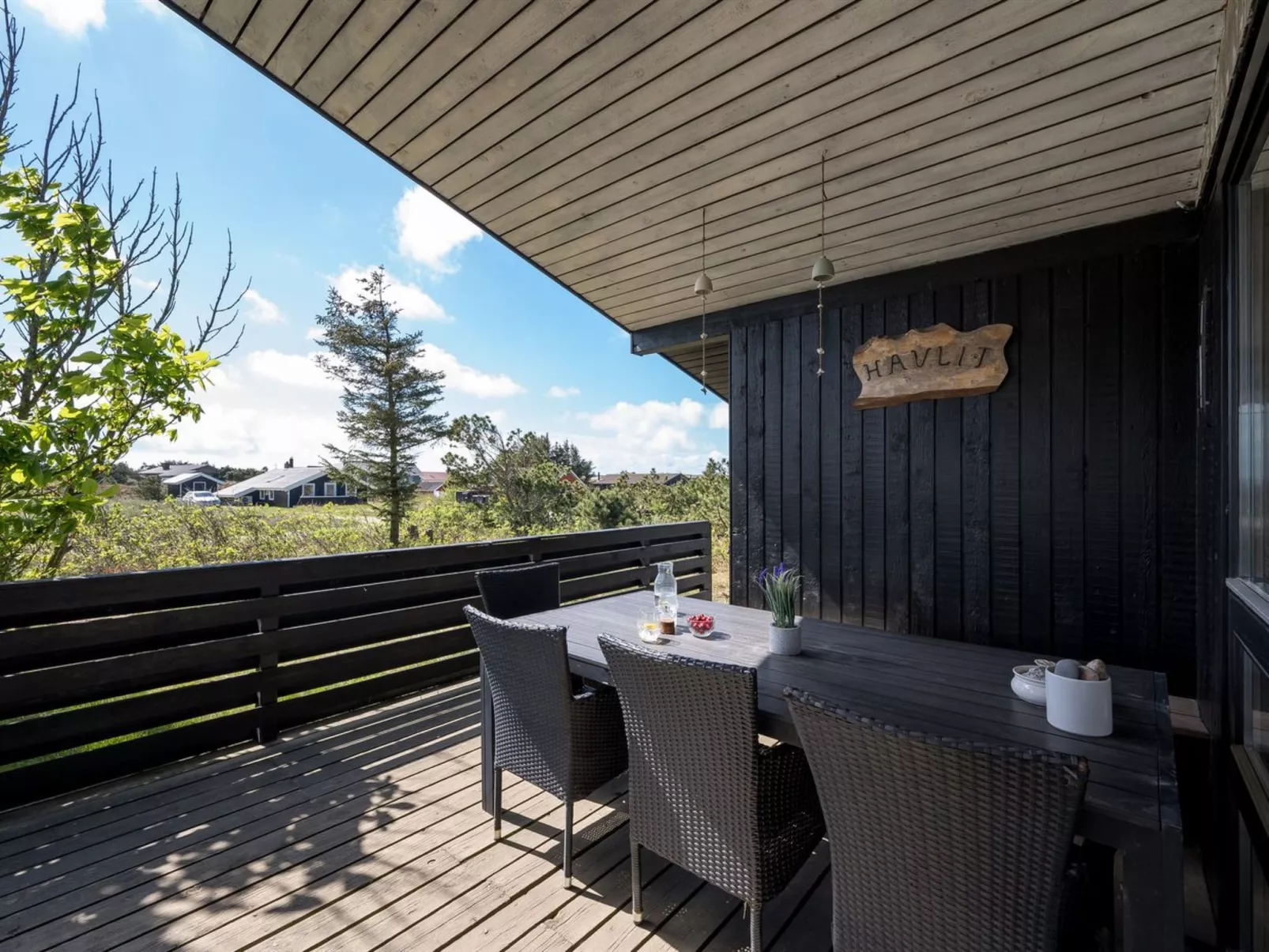 "Brunkil" - 500m from the sea-Outside