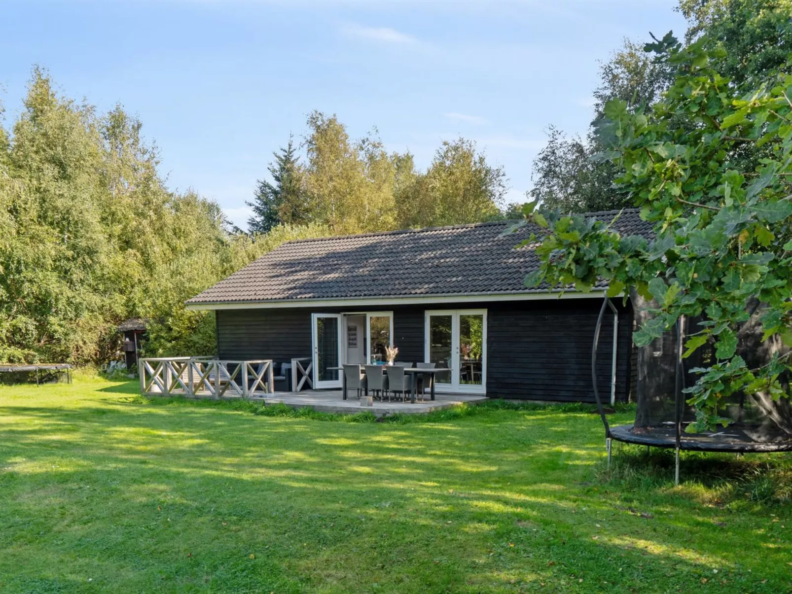 "Pietari" - 1.2km from the sea-Outside