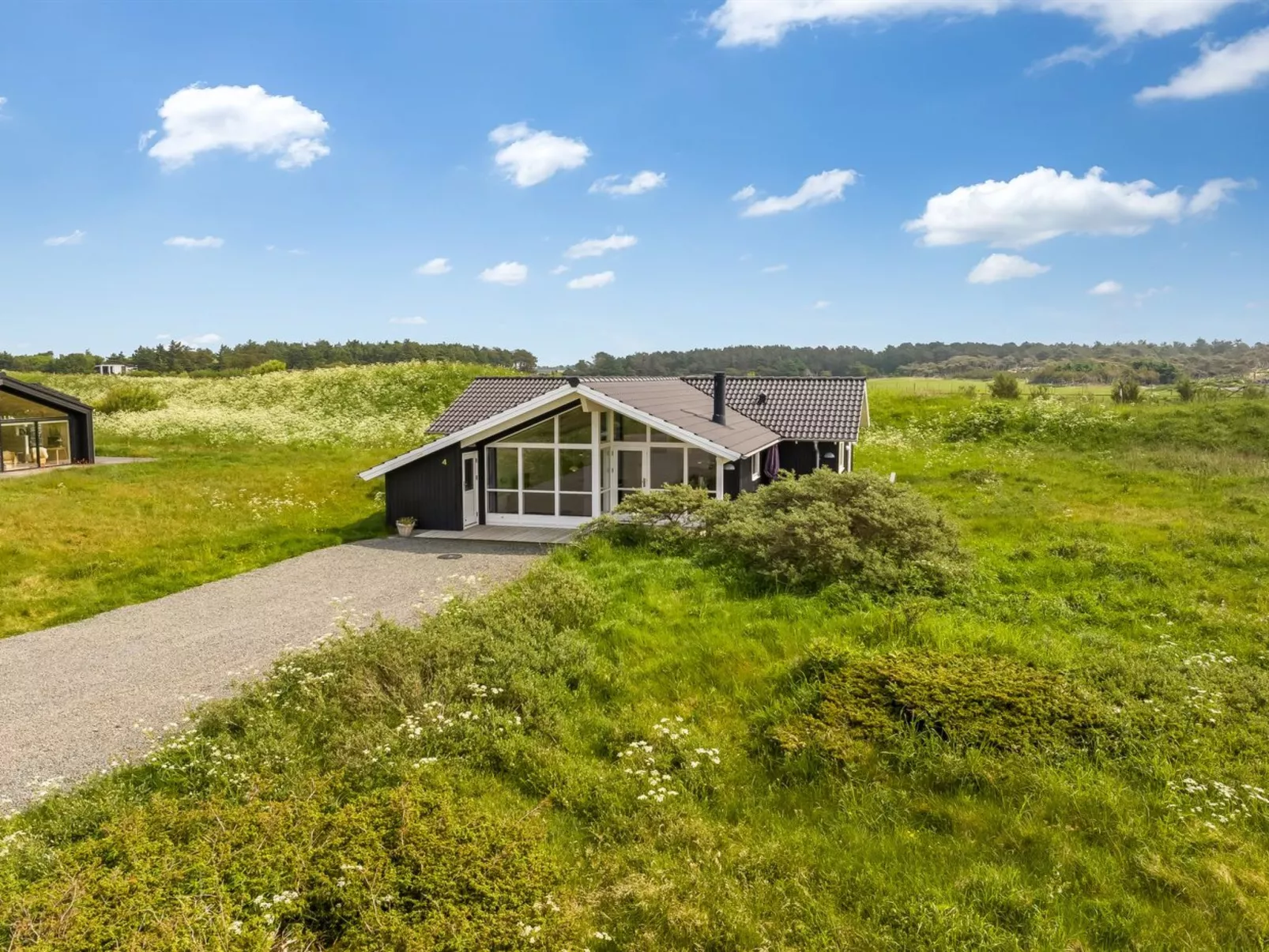 "Frejdis" - 1.1km from the sea-Outside