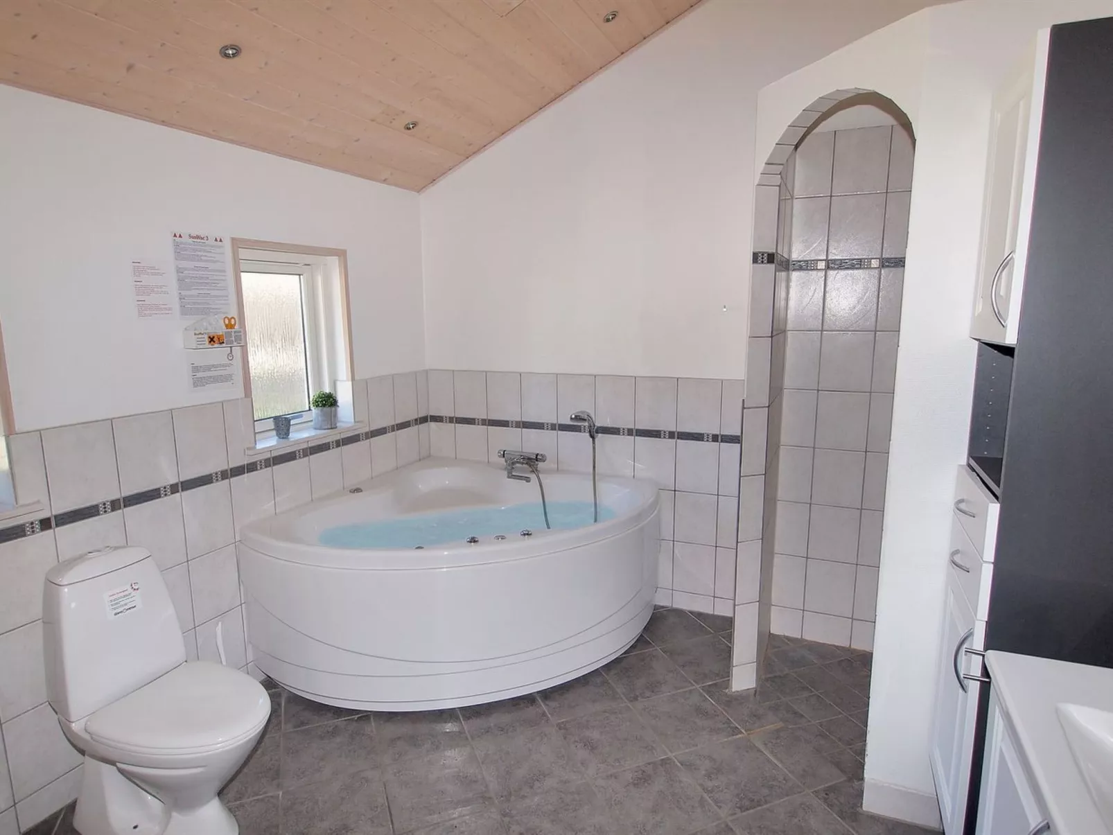 "Birthe" - 800m from the sea-Dedans