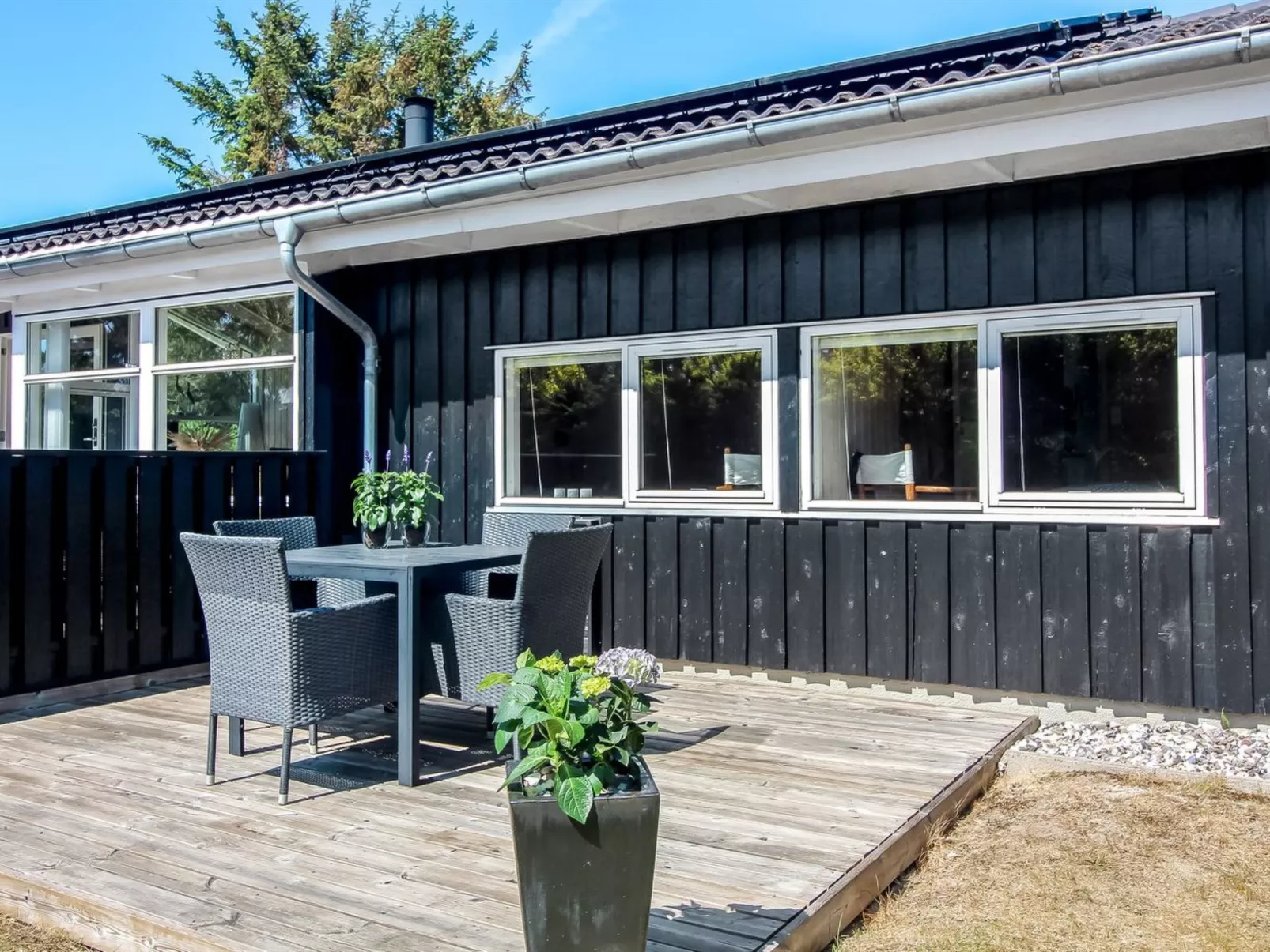 "Elvan" - 450m from the sea-Outside