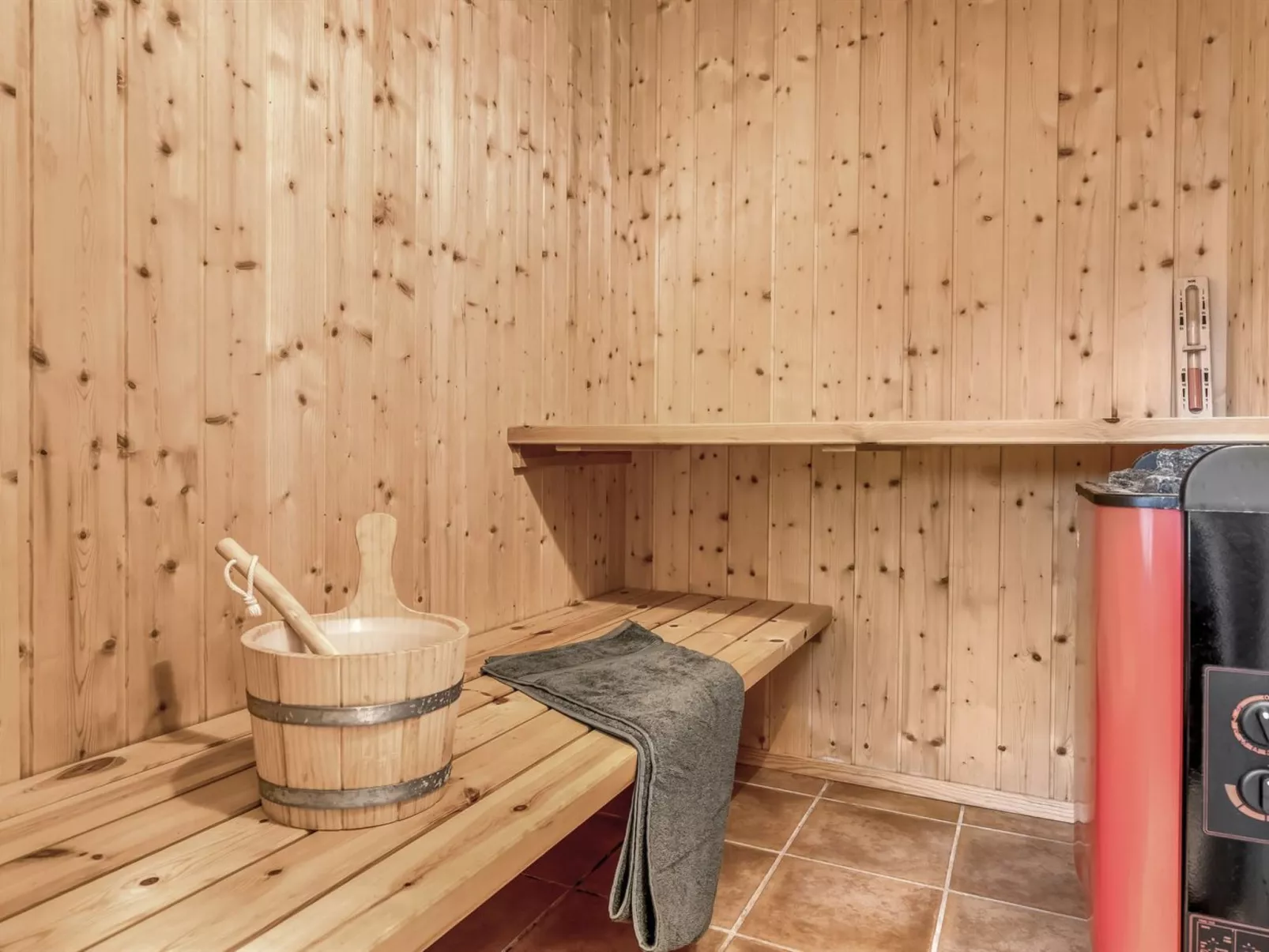 "Kiran" - 200m from the sea-Dedans