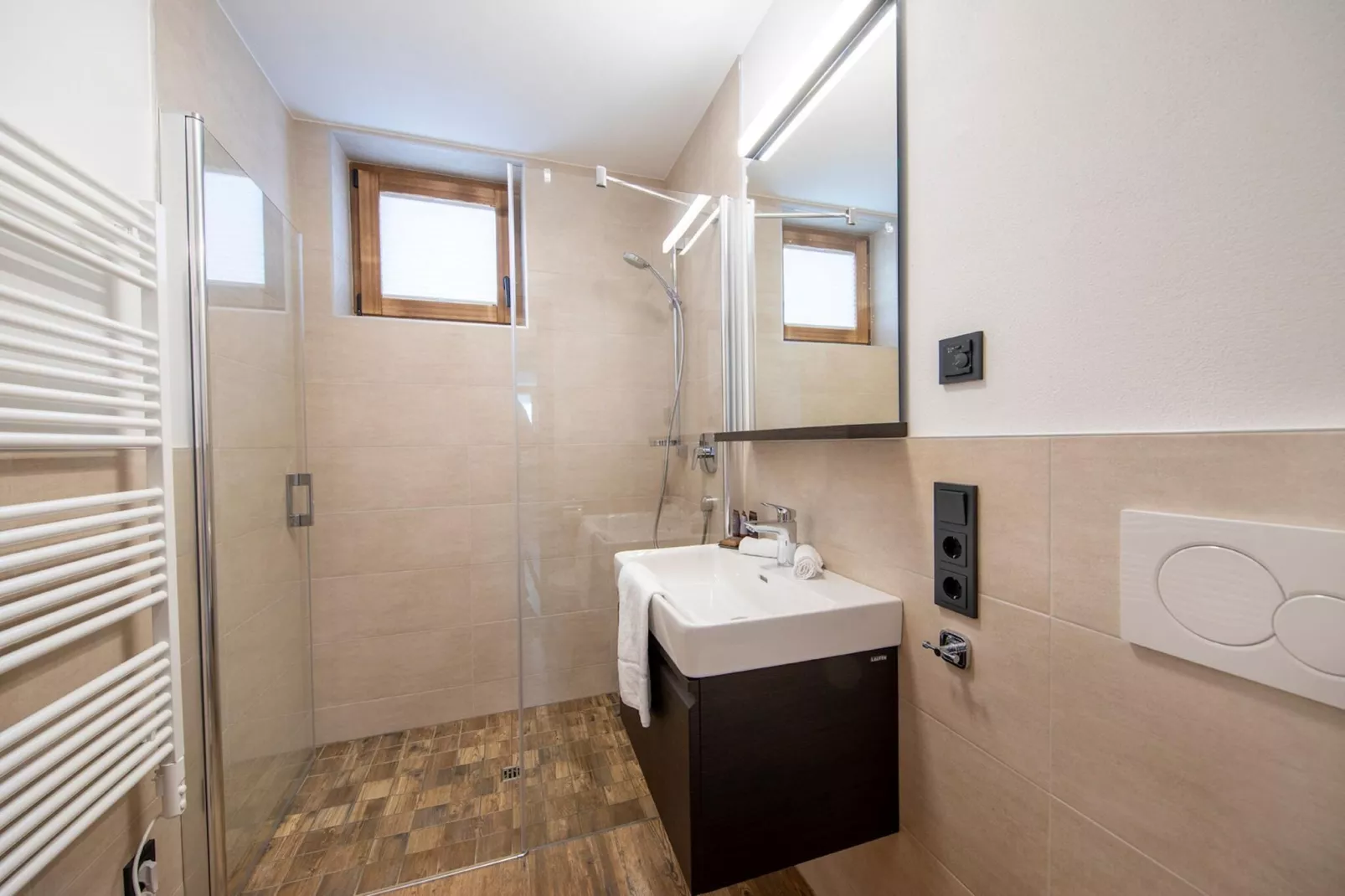 Nationalpark Chalet Ochsenbug-Bathroom
