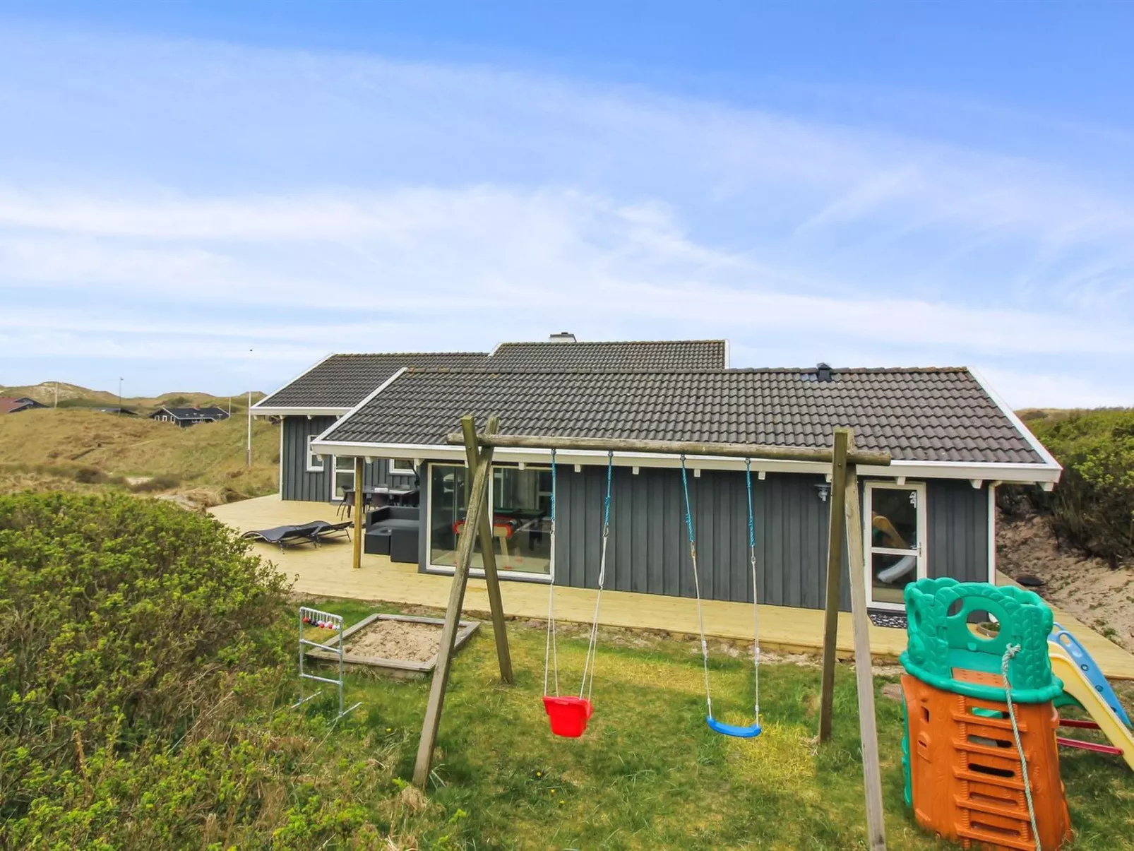 "Romil" - 350m from the sea-Outside