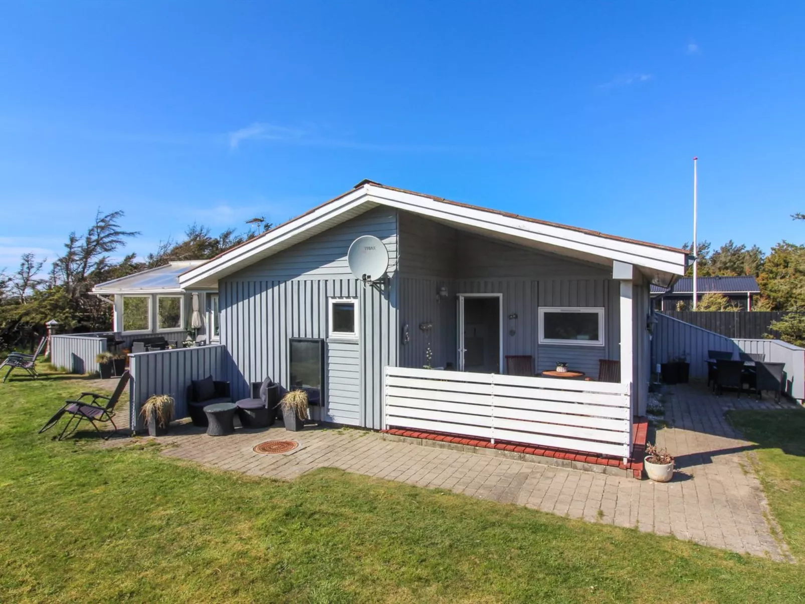 "Henryette" - 200m from the sea-Outside