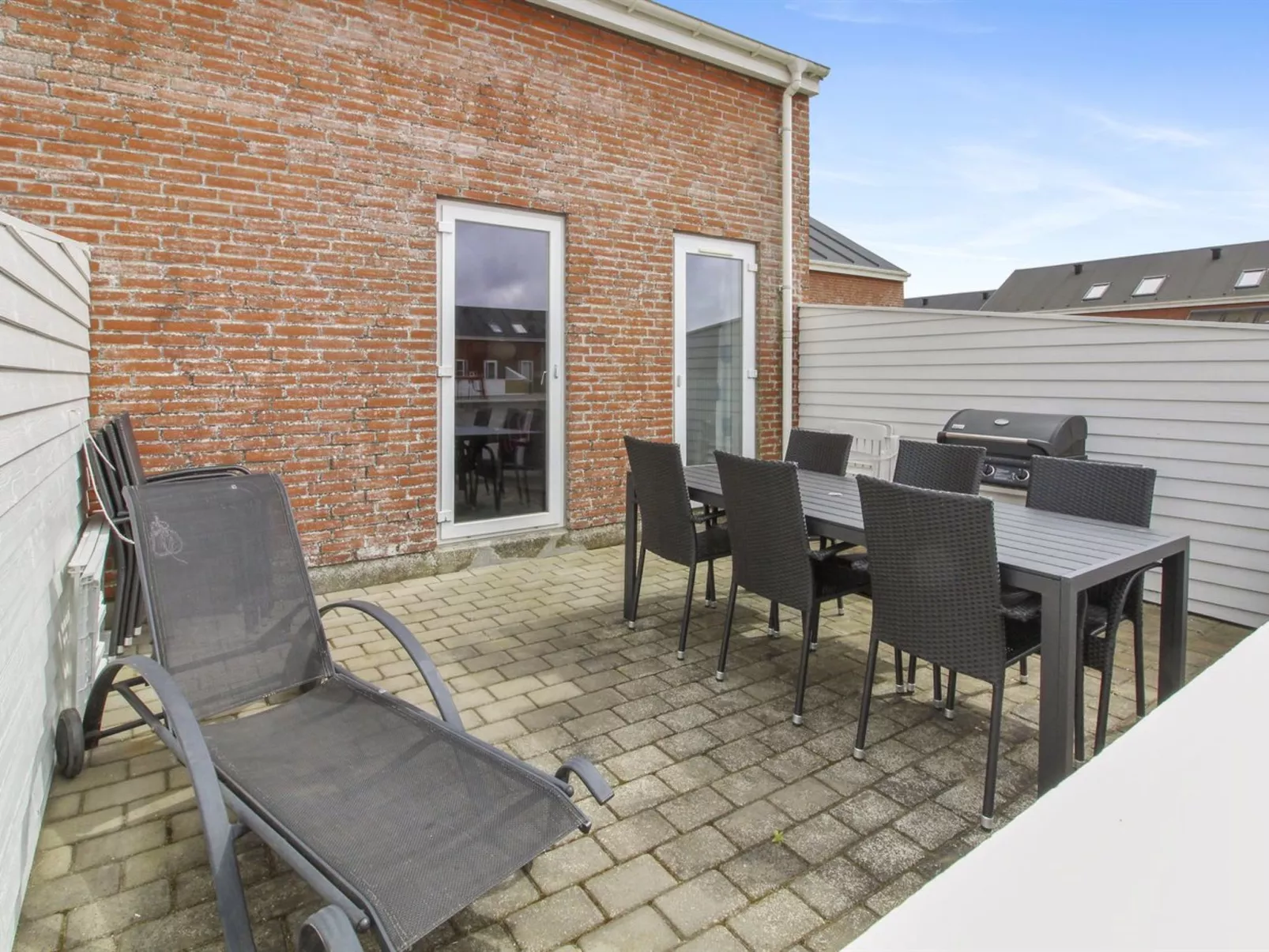 "Héléne" - 2.3km from the sea-Draußen