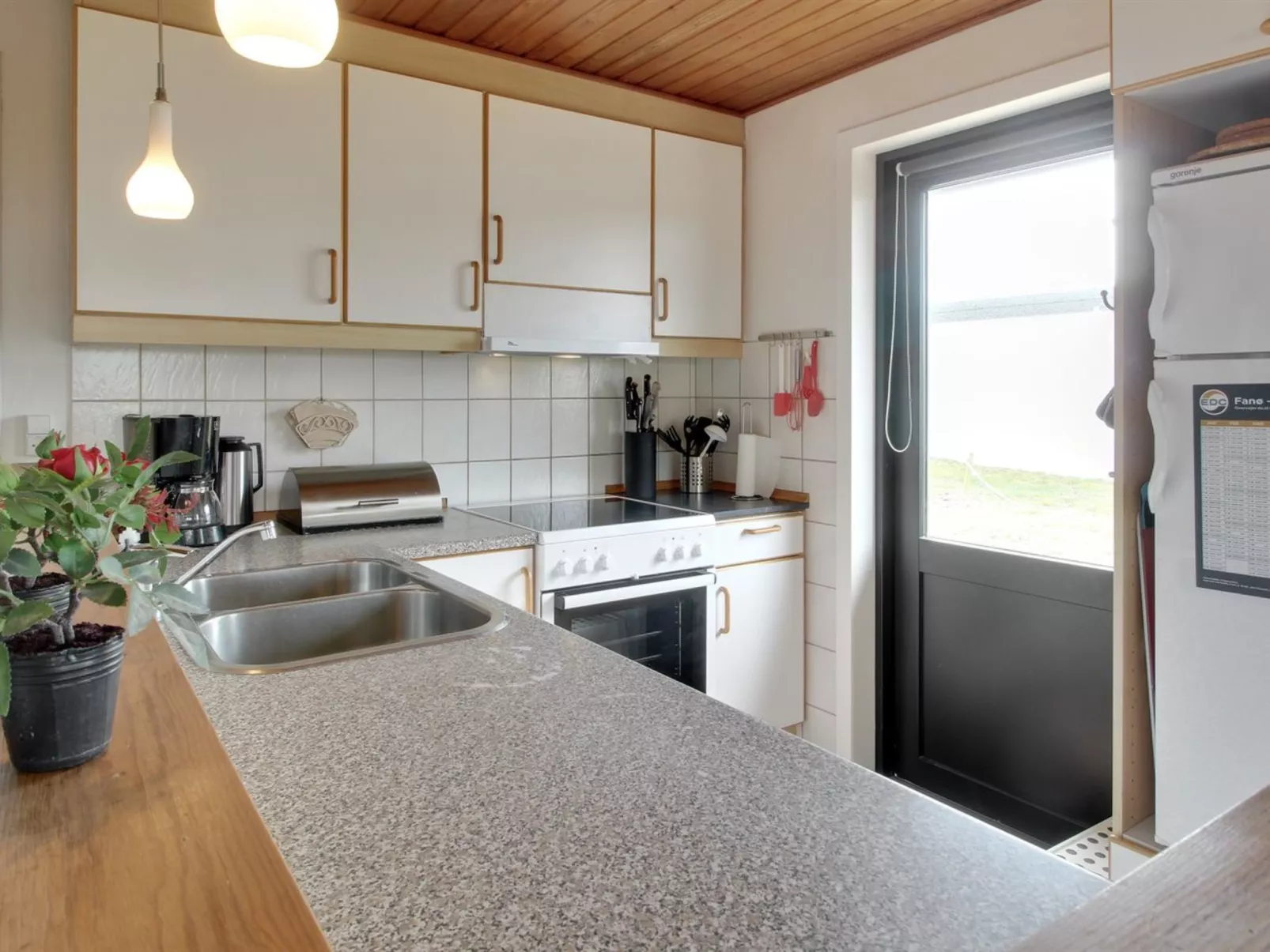 "Sophine" - 50m from the sea-Dedans