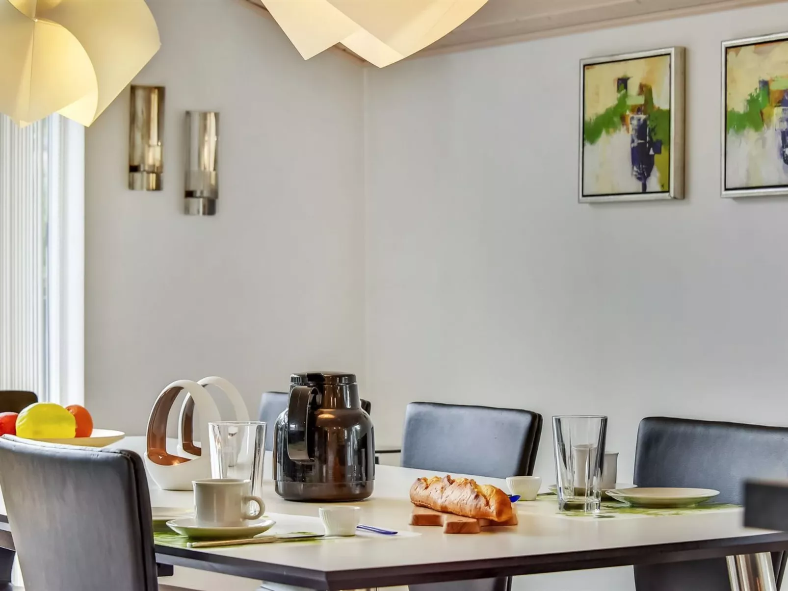 "Lav" - 3.8km from the sea-Dedans