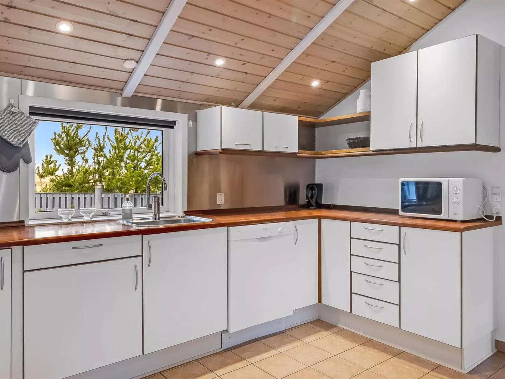 "Sakulfuer" - 2.5km from the sea-Drinnen