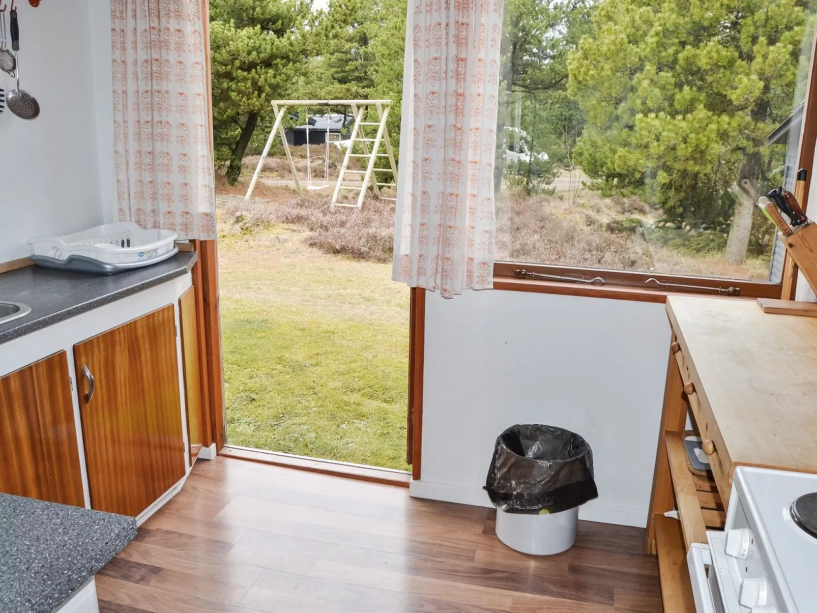 "Christian" - 3.5km from the sea-Drinnen