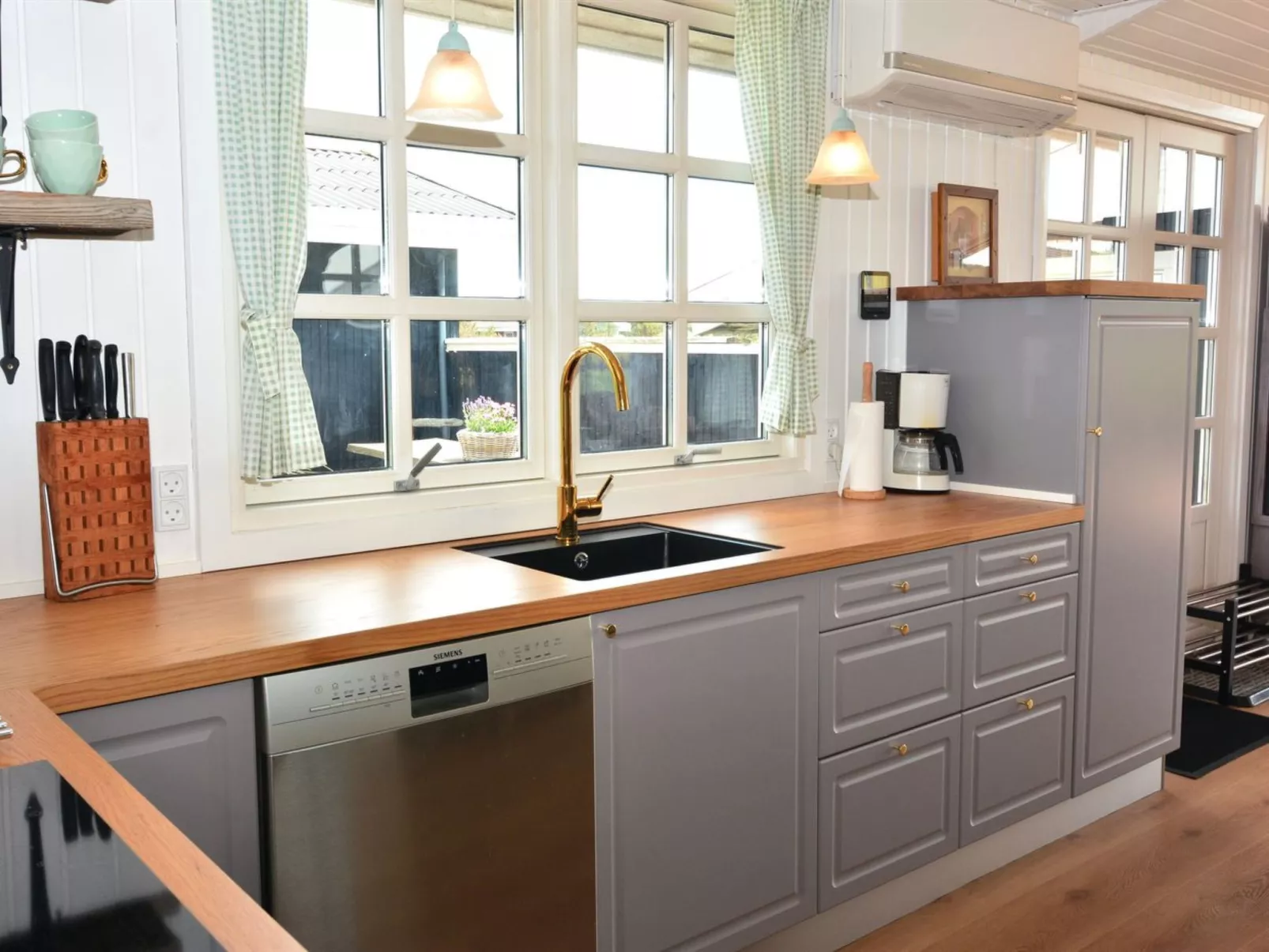 "Halsten" - 551m from the sea-Inside