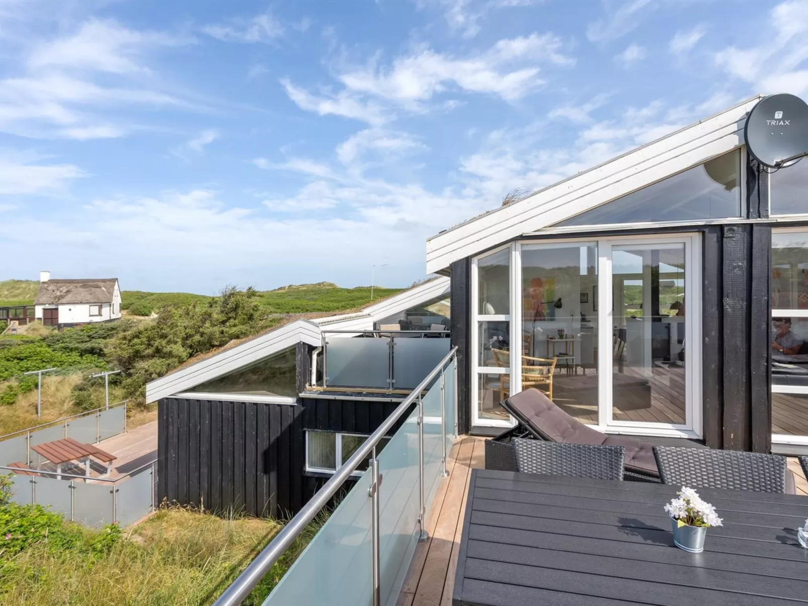 "Swerting" - 230m from the sea-Draußen