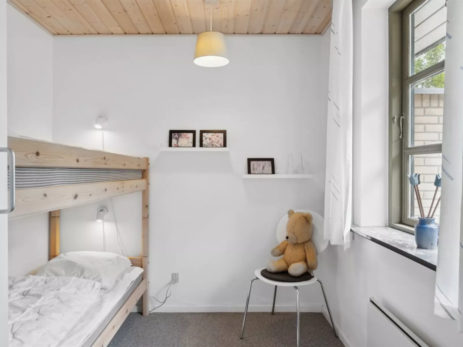 "Henny" - 1.5km from the sea-Inside