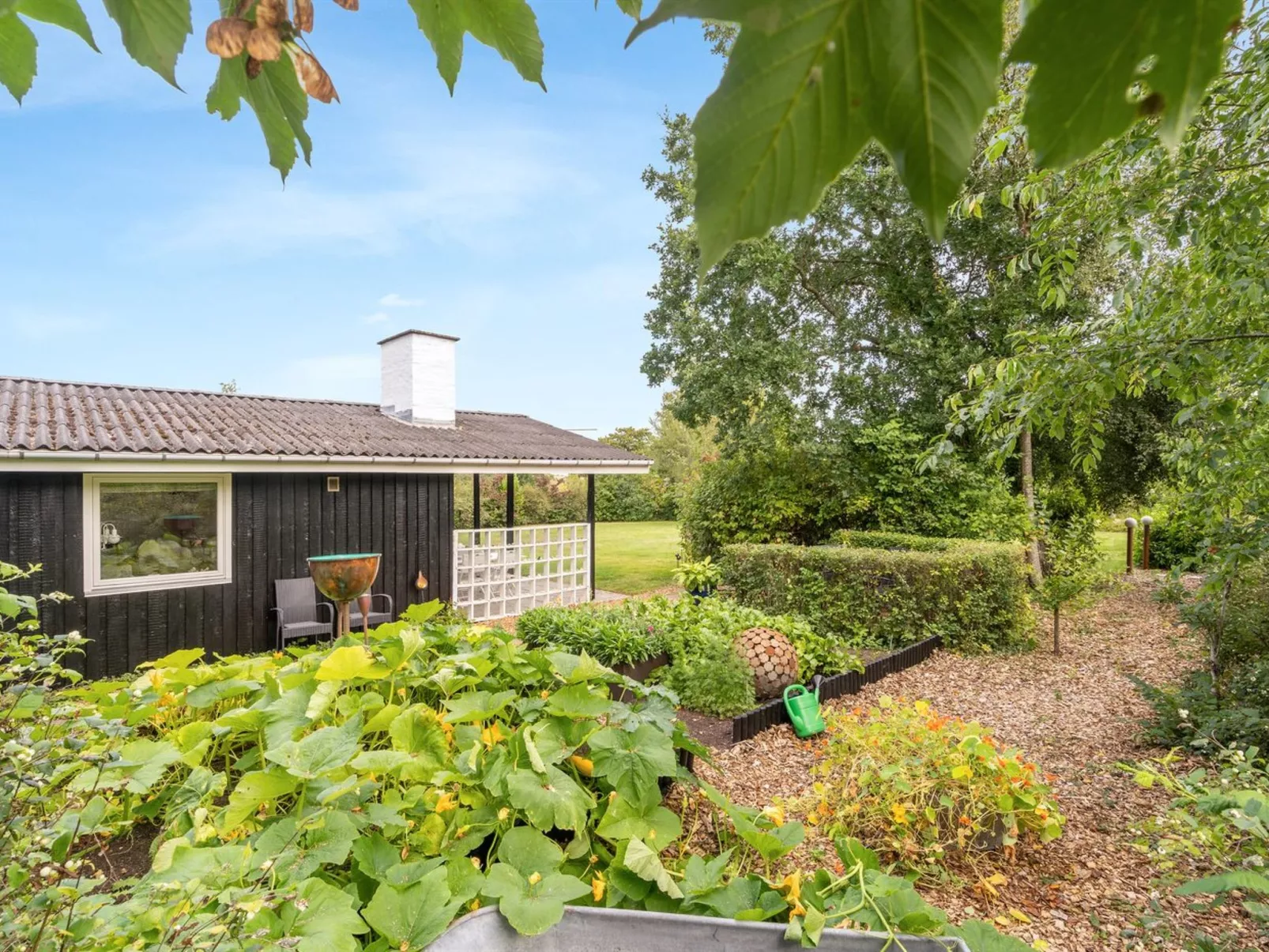 "Suoma" - 400m to the fjord-Outside