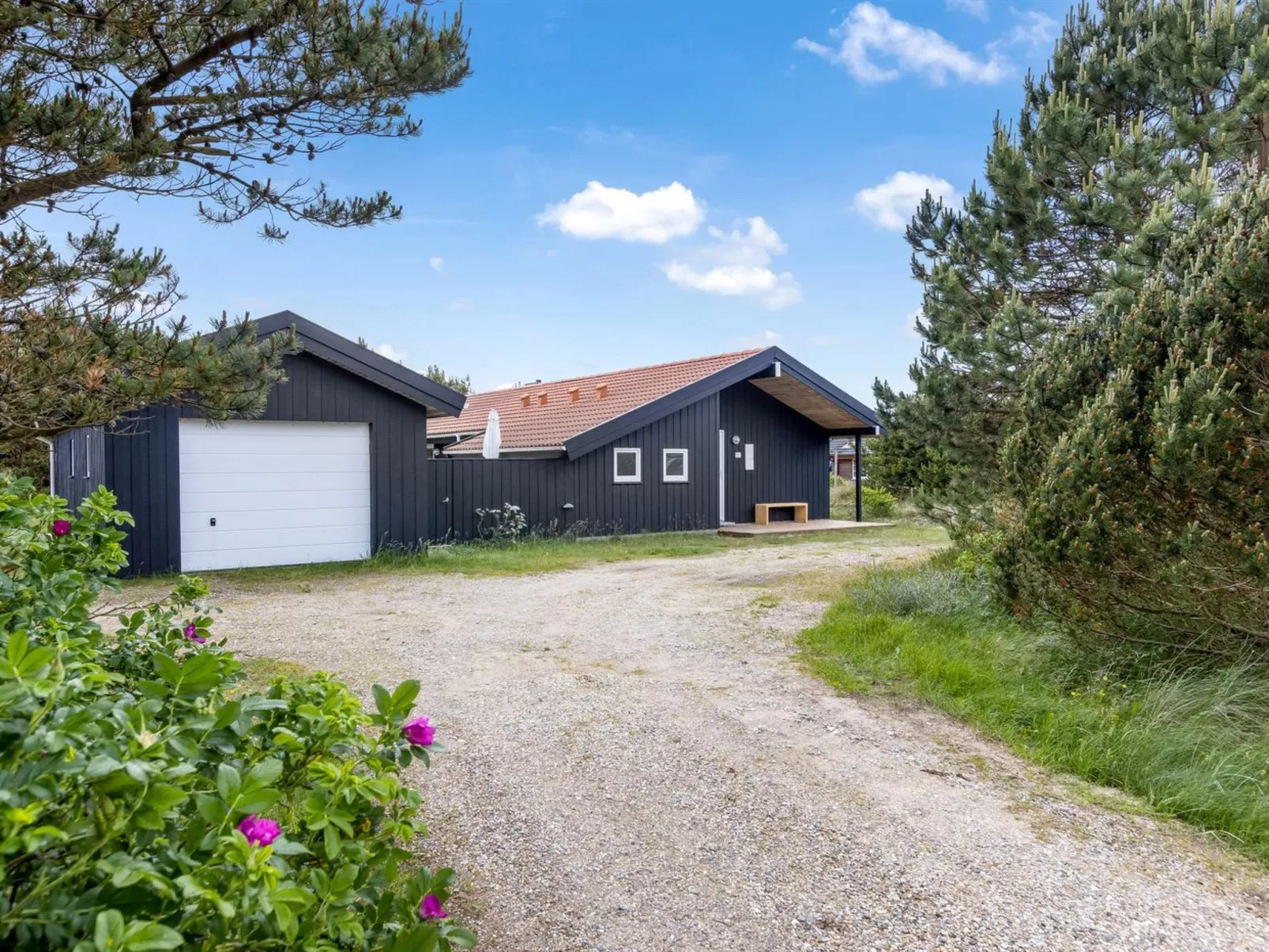 "Antto" - 900m from the sea-Draußen