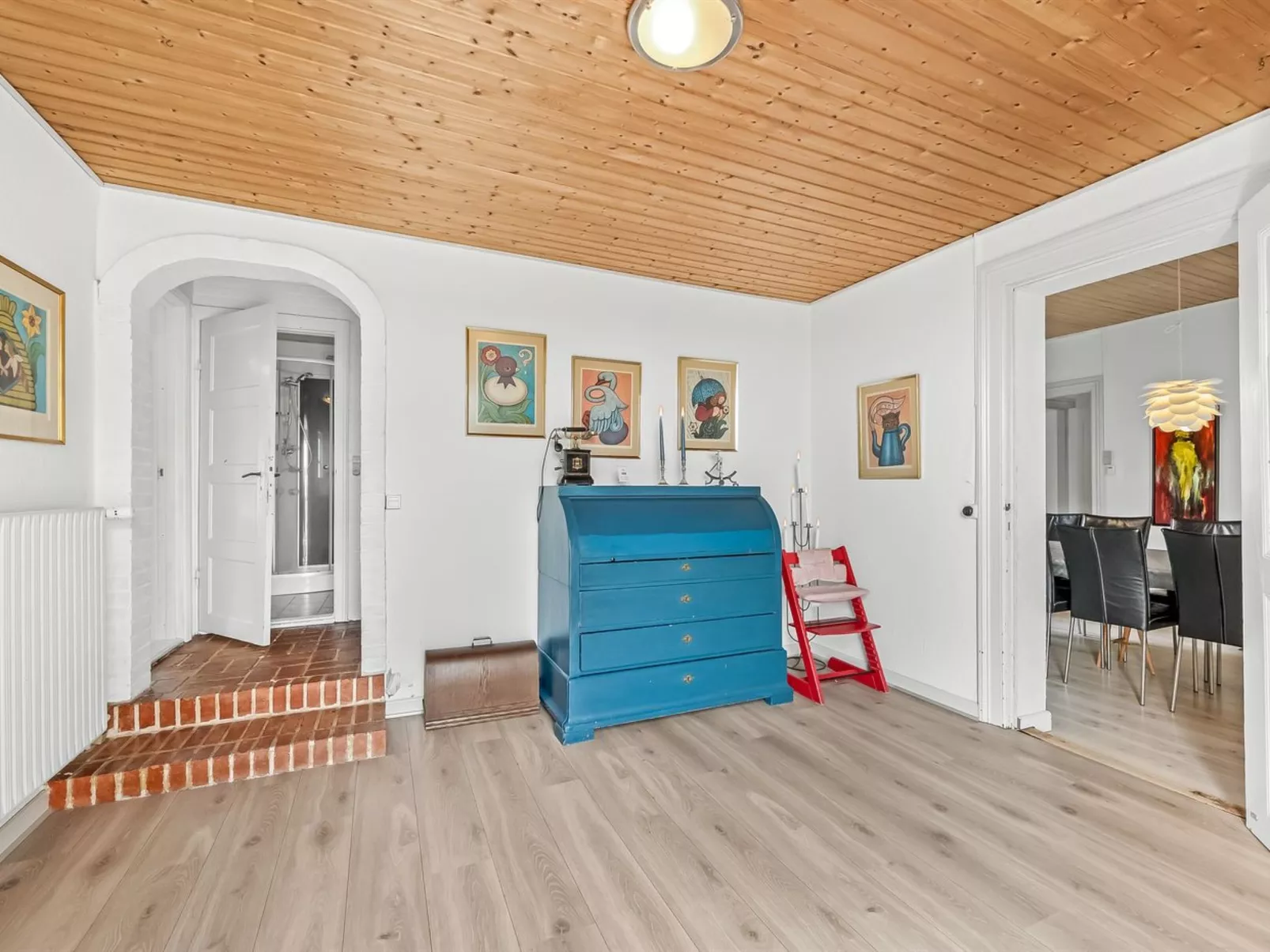 "Urte" -  from the sea-Inside