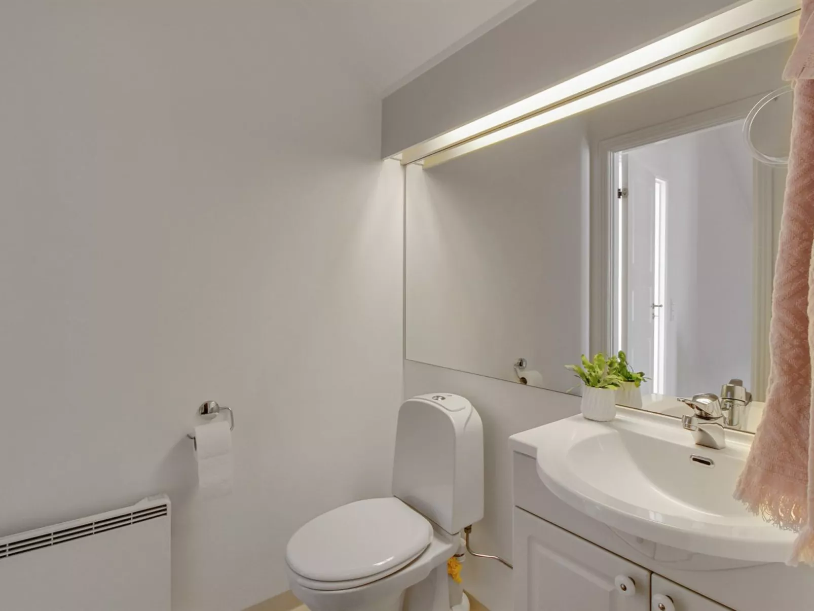 "Vinny" - 1.2km from the sea-Dedans