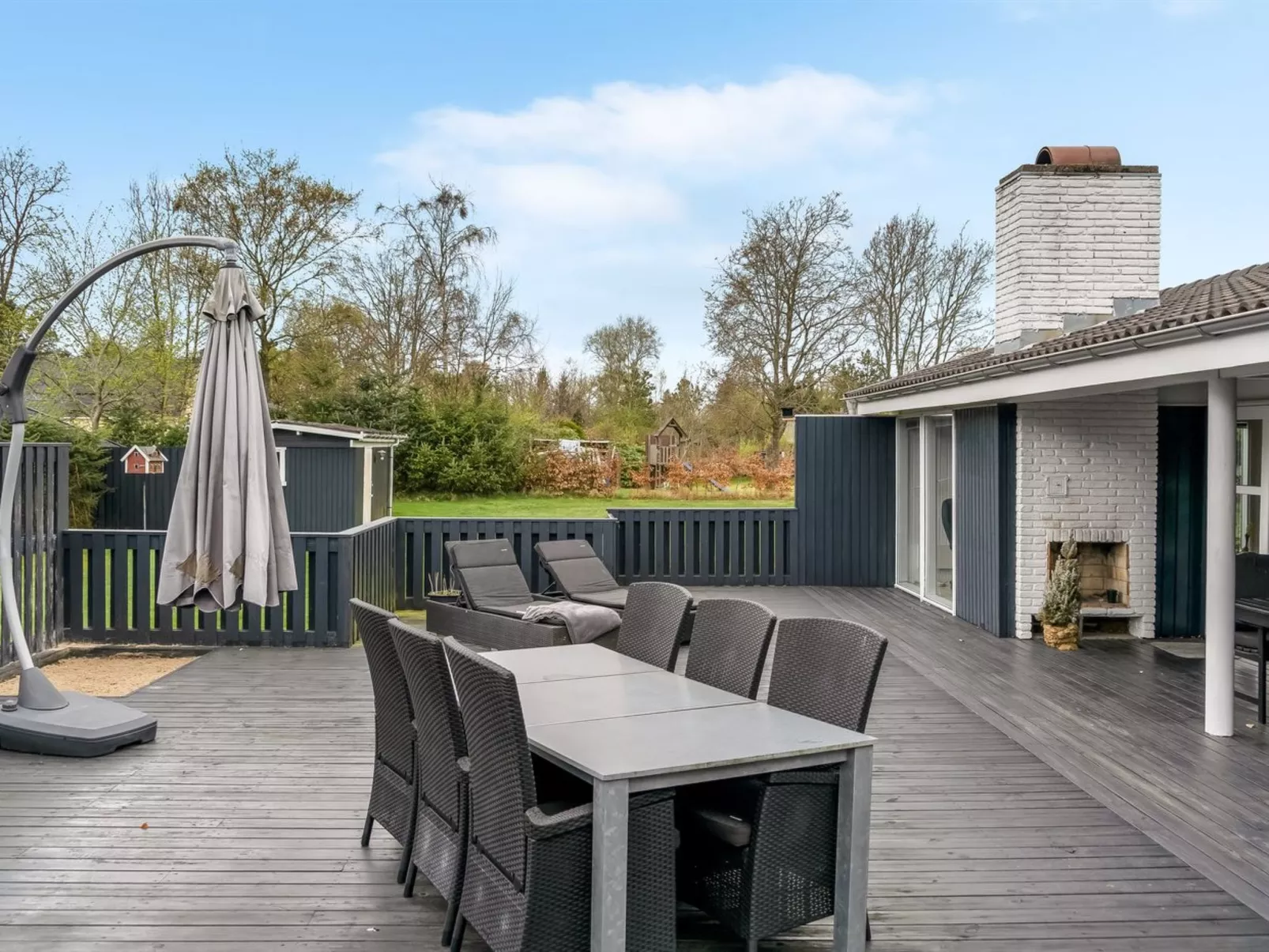 "Clarabelle" - 700m from the sea-Draußen