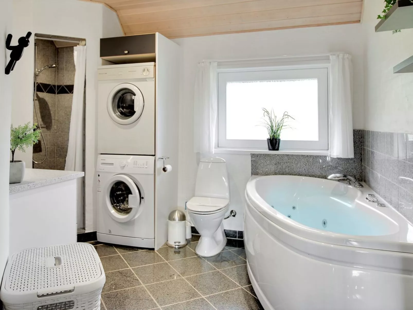 "Carolin" - 400m from the sea-Drinnen