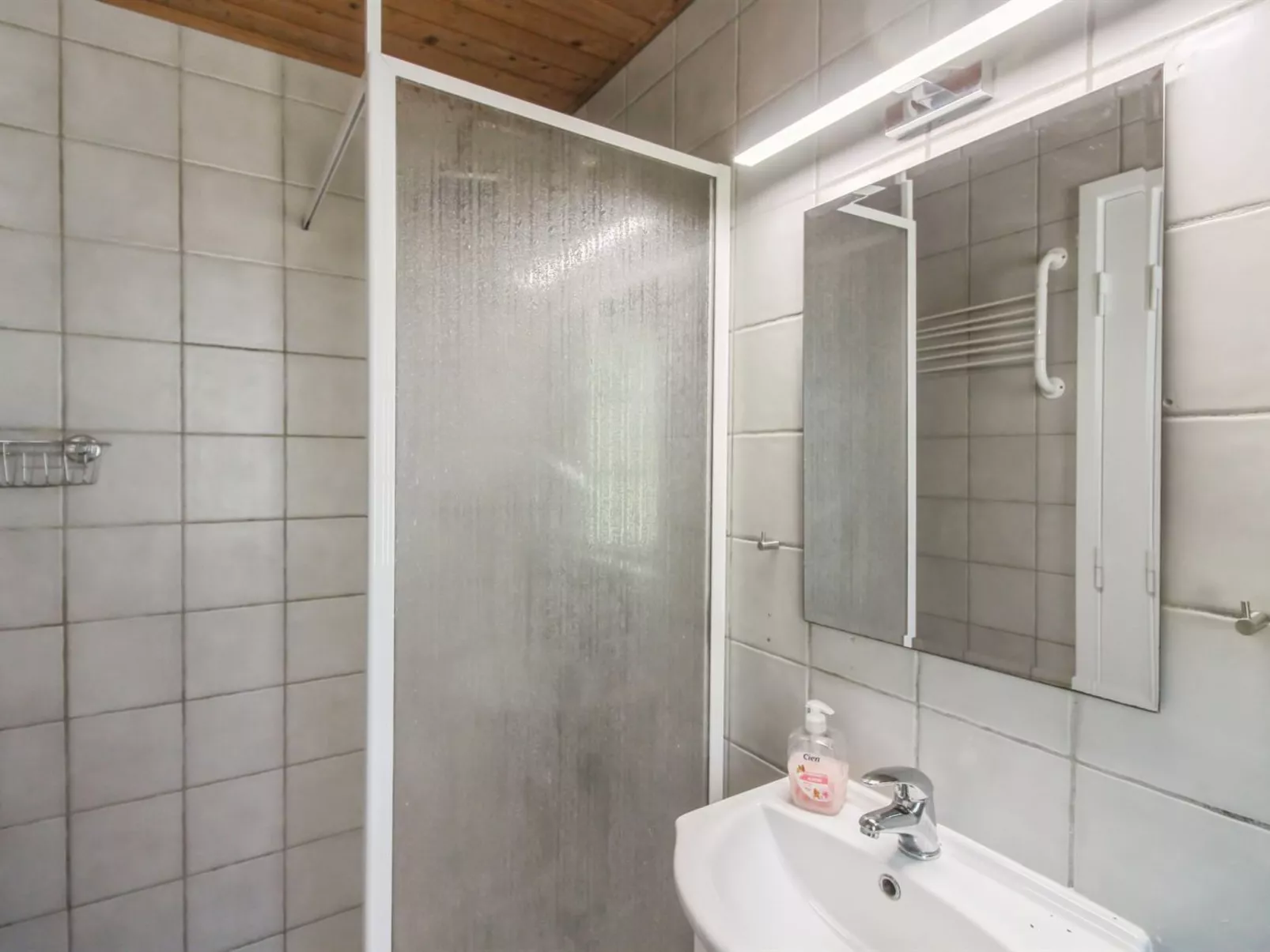 "Franzine" - 200m from the sea-Inside