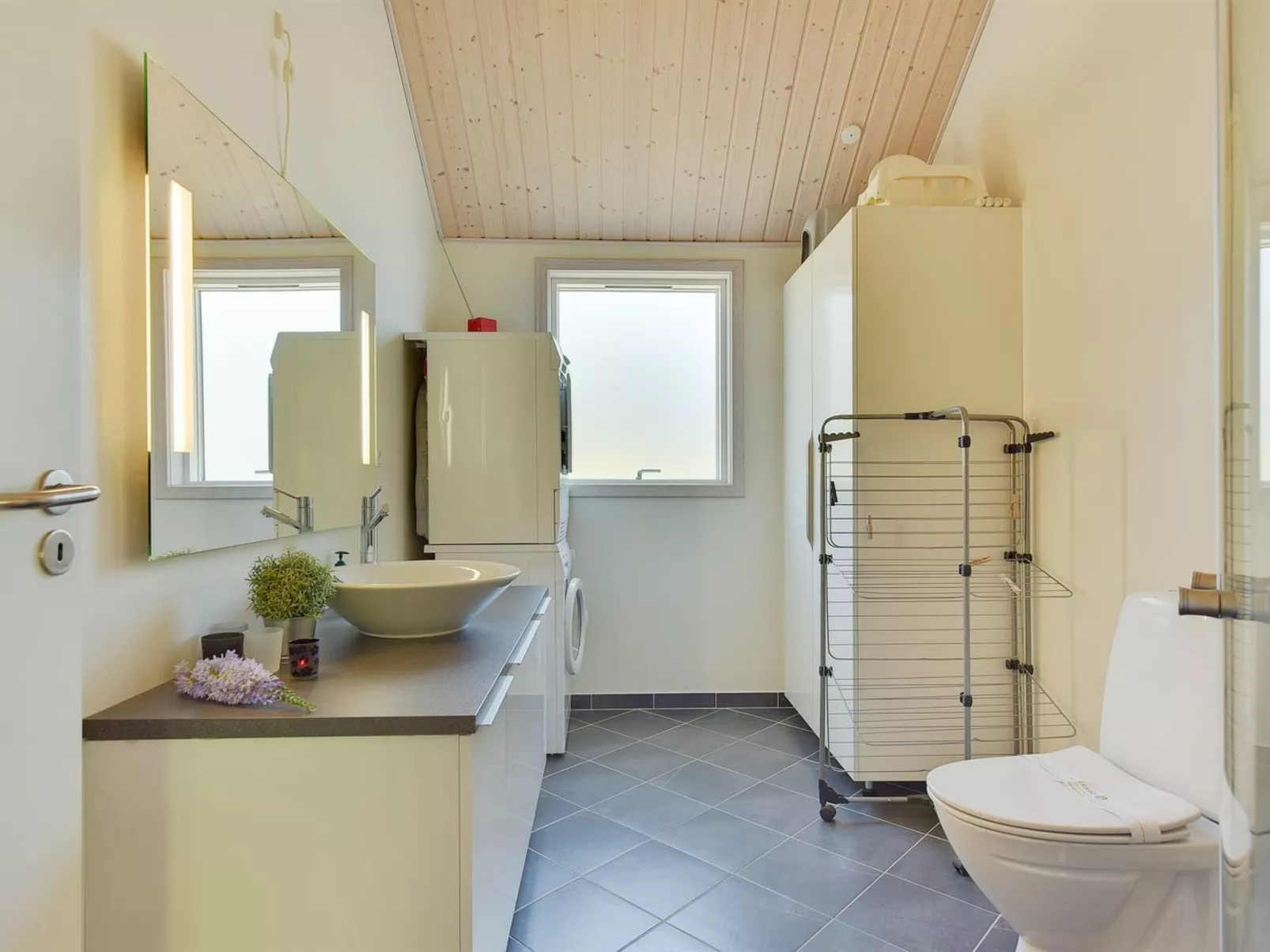 "Erich" - 1.8km from the sea-Dedans