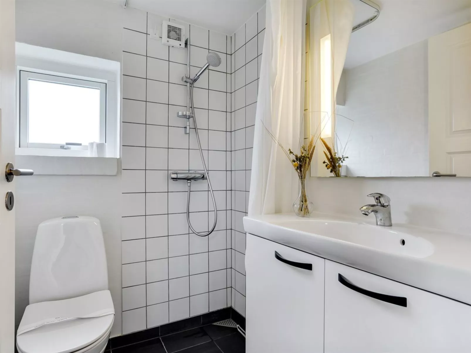 "Edle" - 300m from the sea-Inside