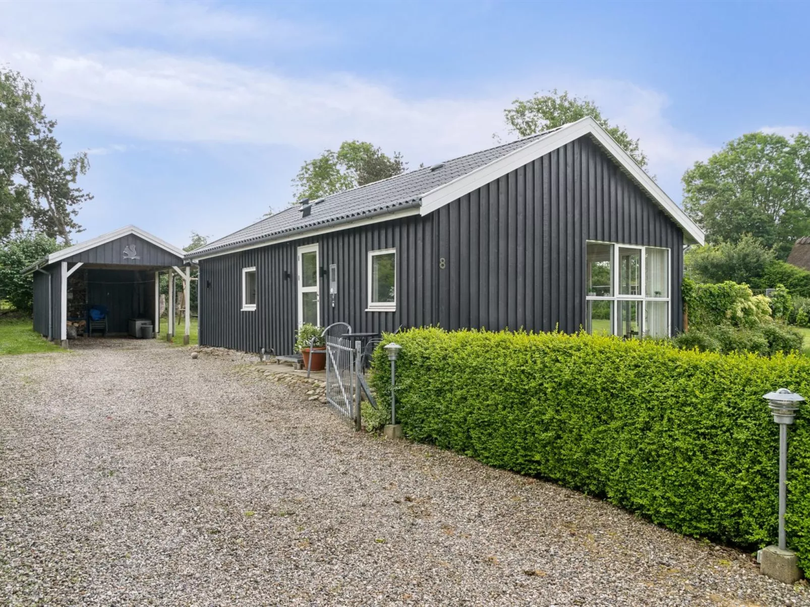 "Locan" - 1.2km from the sea-Outside