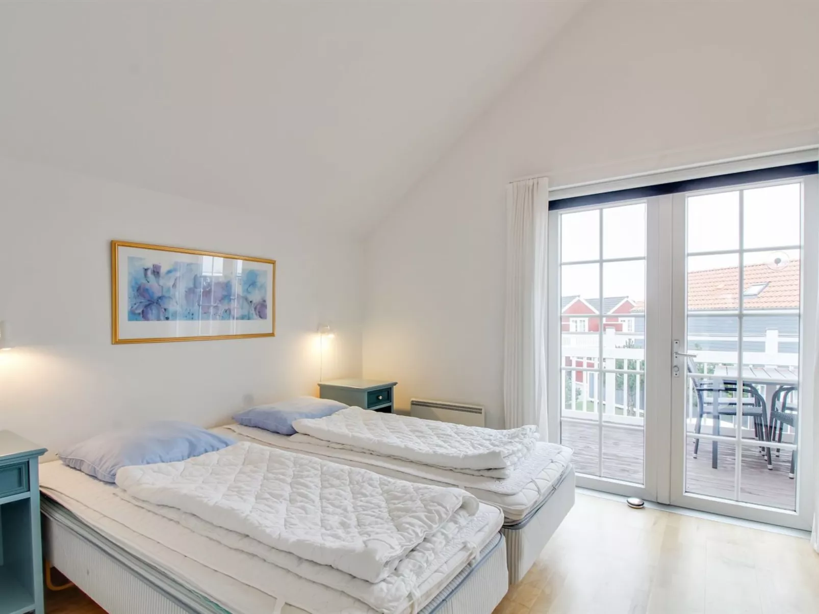 "Guthir" - 1.2km from the sea-Inside