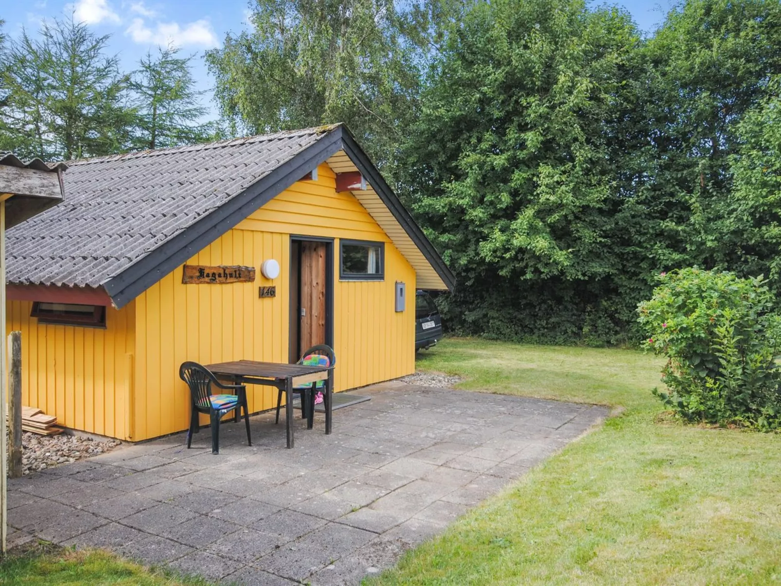 "Naema" - 600m to the fjord-Outside