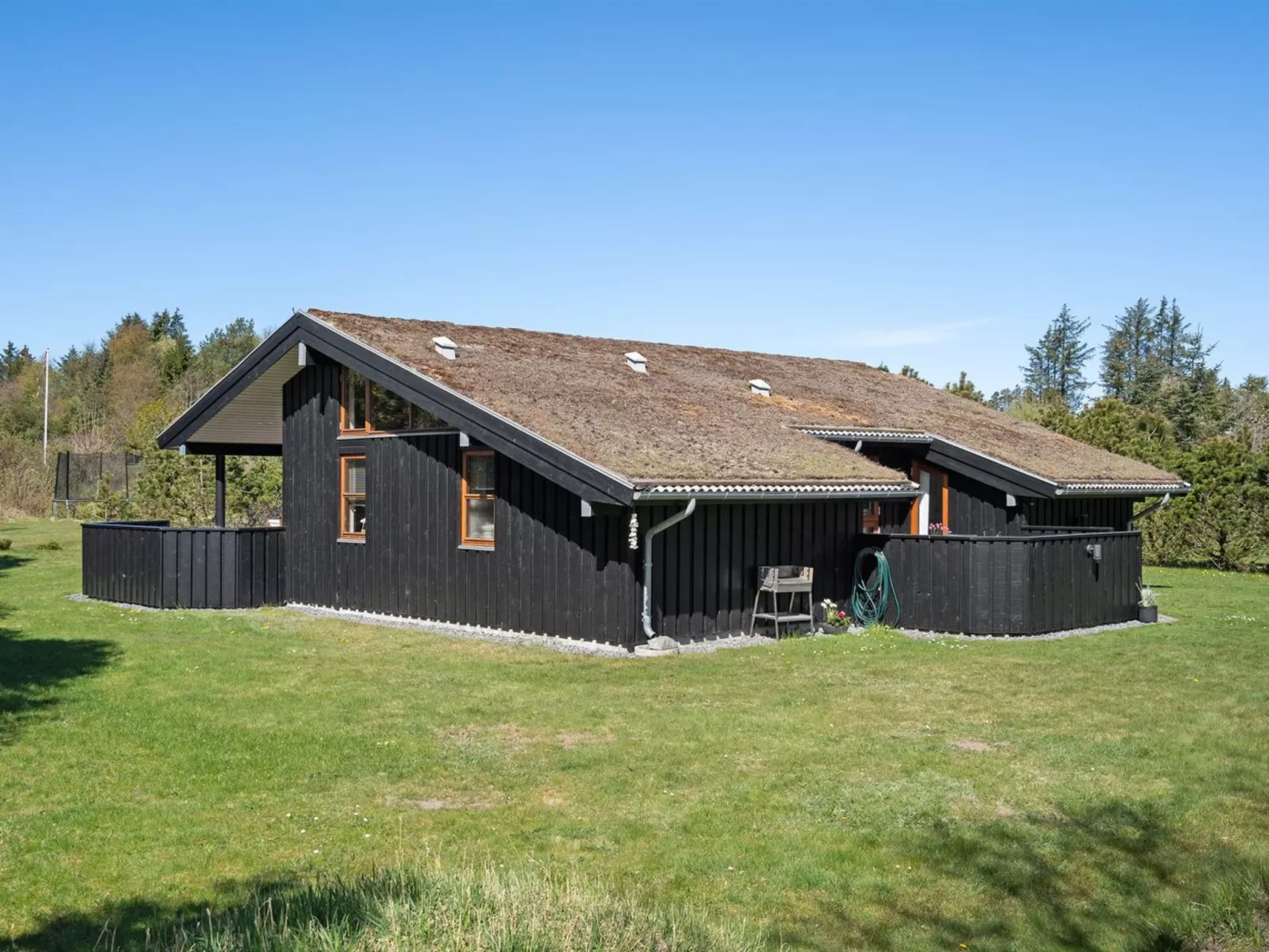 "Jelin" - 2.5km from the sea-Outside