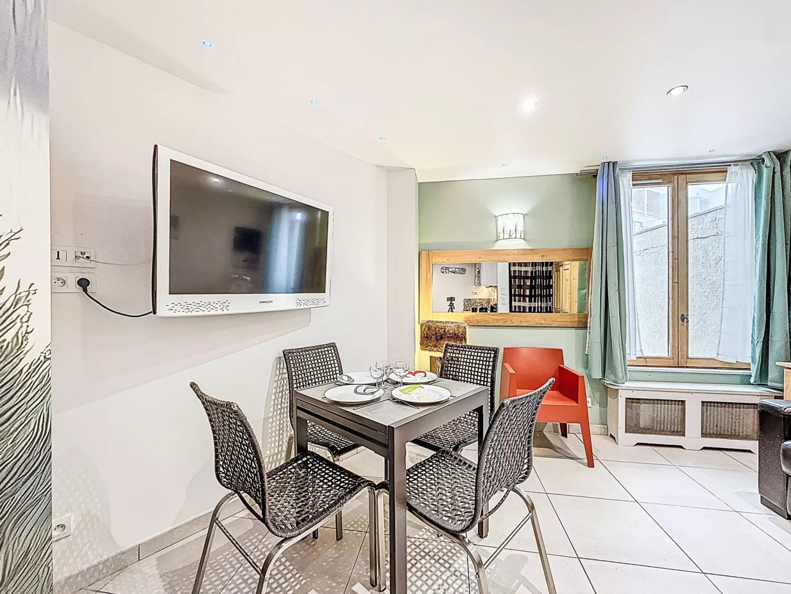 Le Sefcotel (Val Claret)-Drinnen