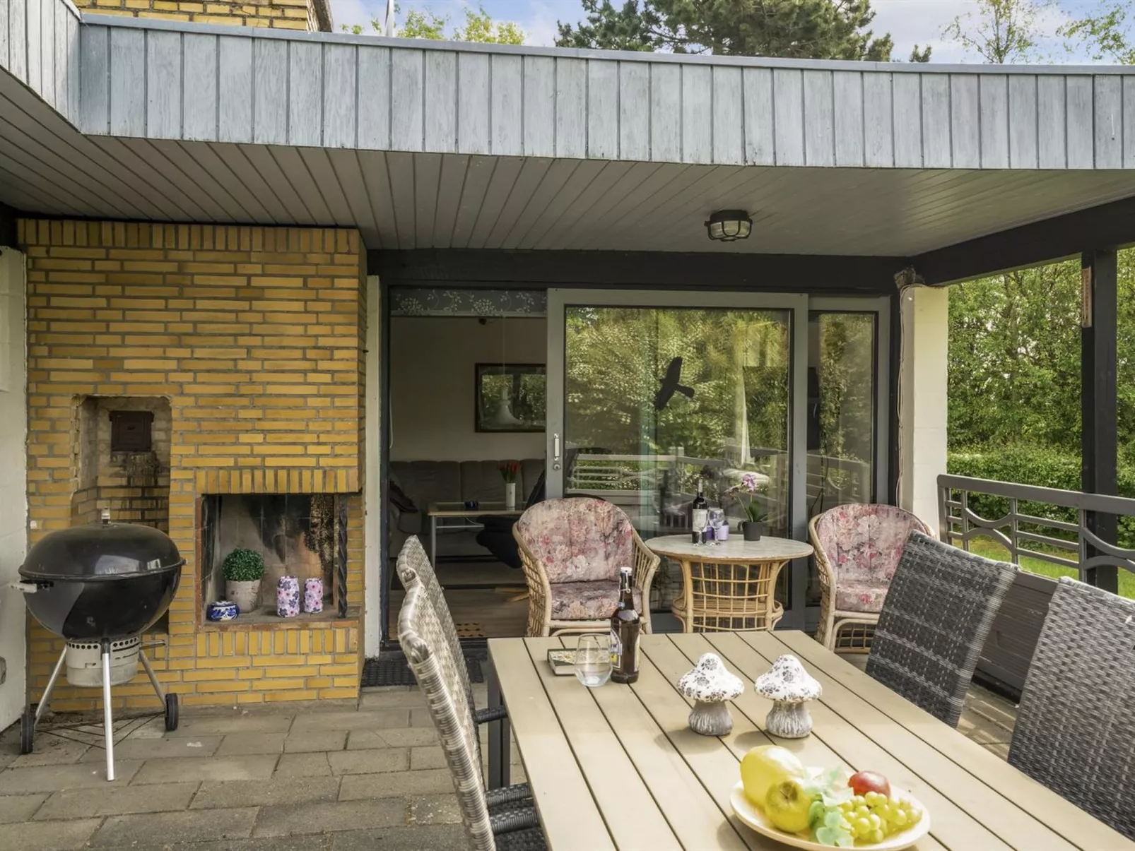 "Yak" - 350m from the sea-Draußen