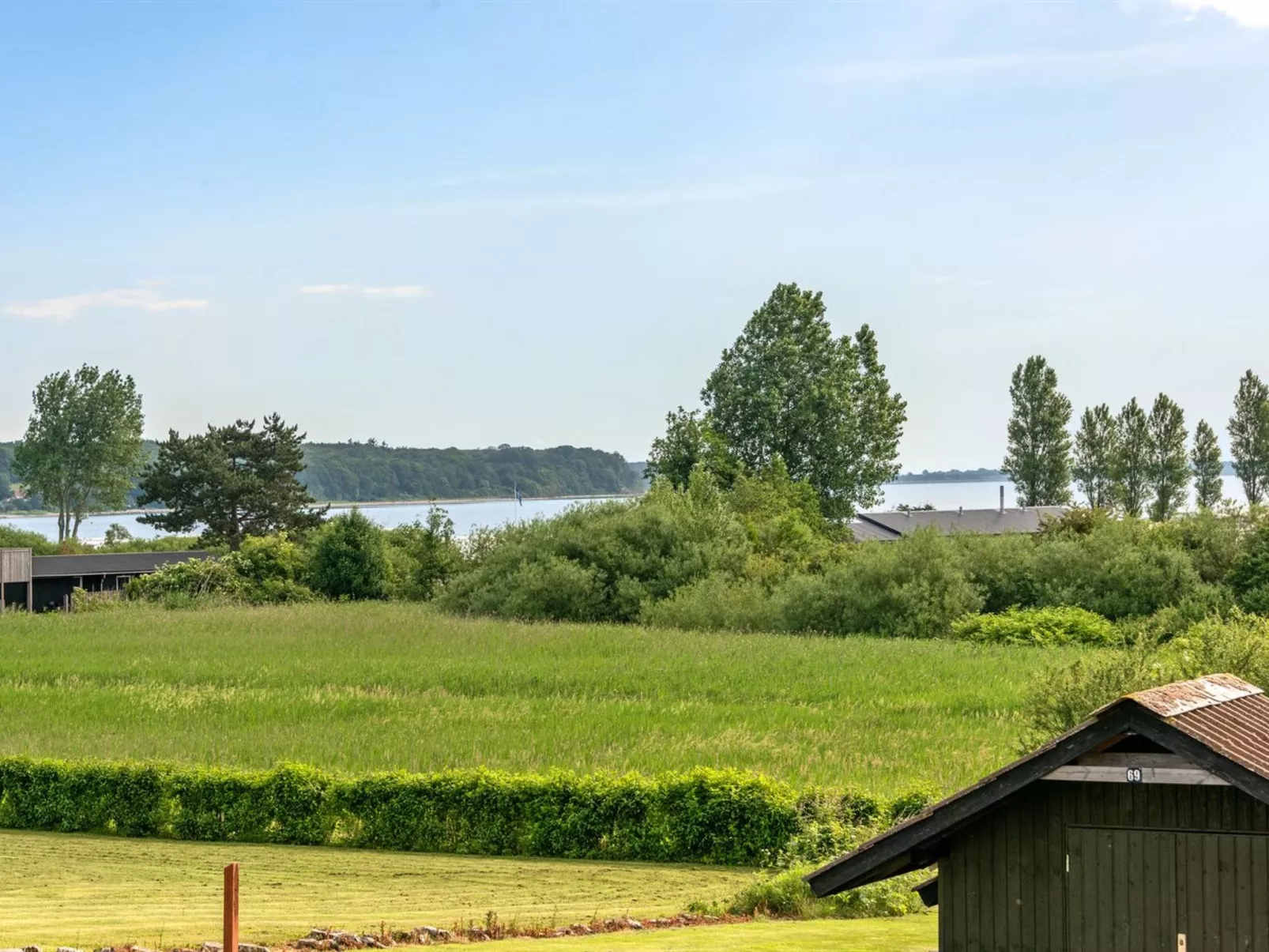 "Ellyn" - 500m from the sea-Draußen